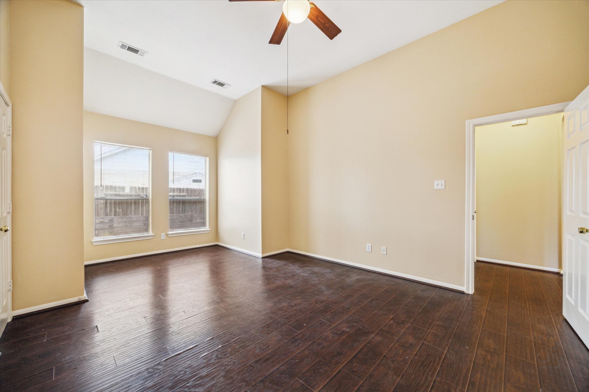 910 Quiet Water Court Property Photo 8