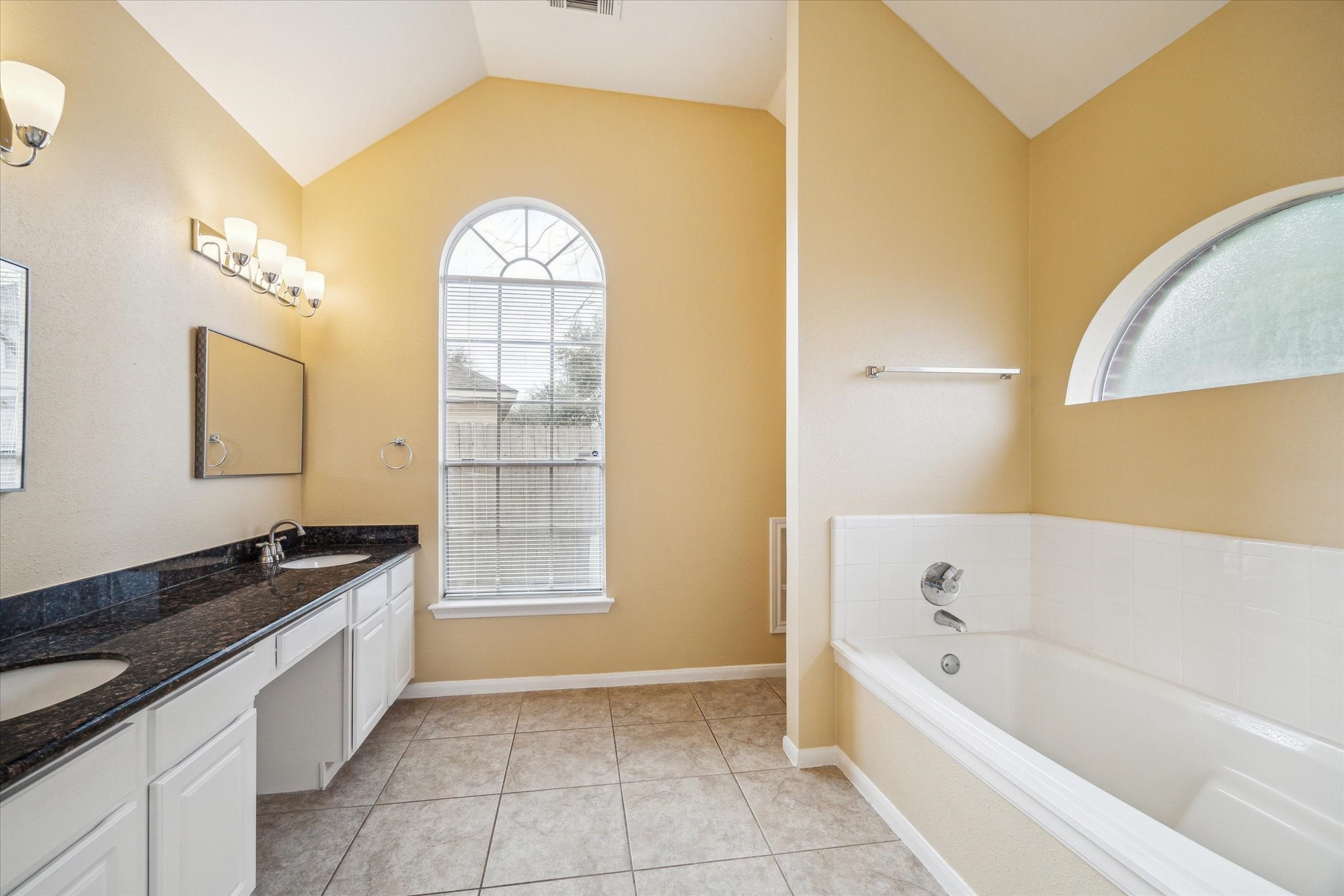 910 Quiet Water Court Property Photo 10