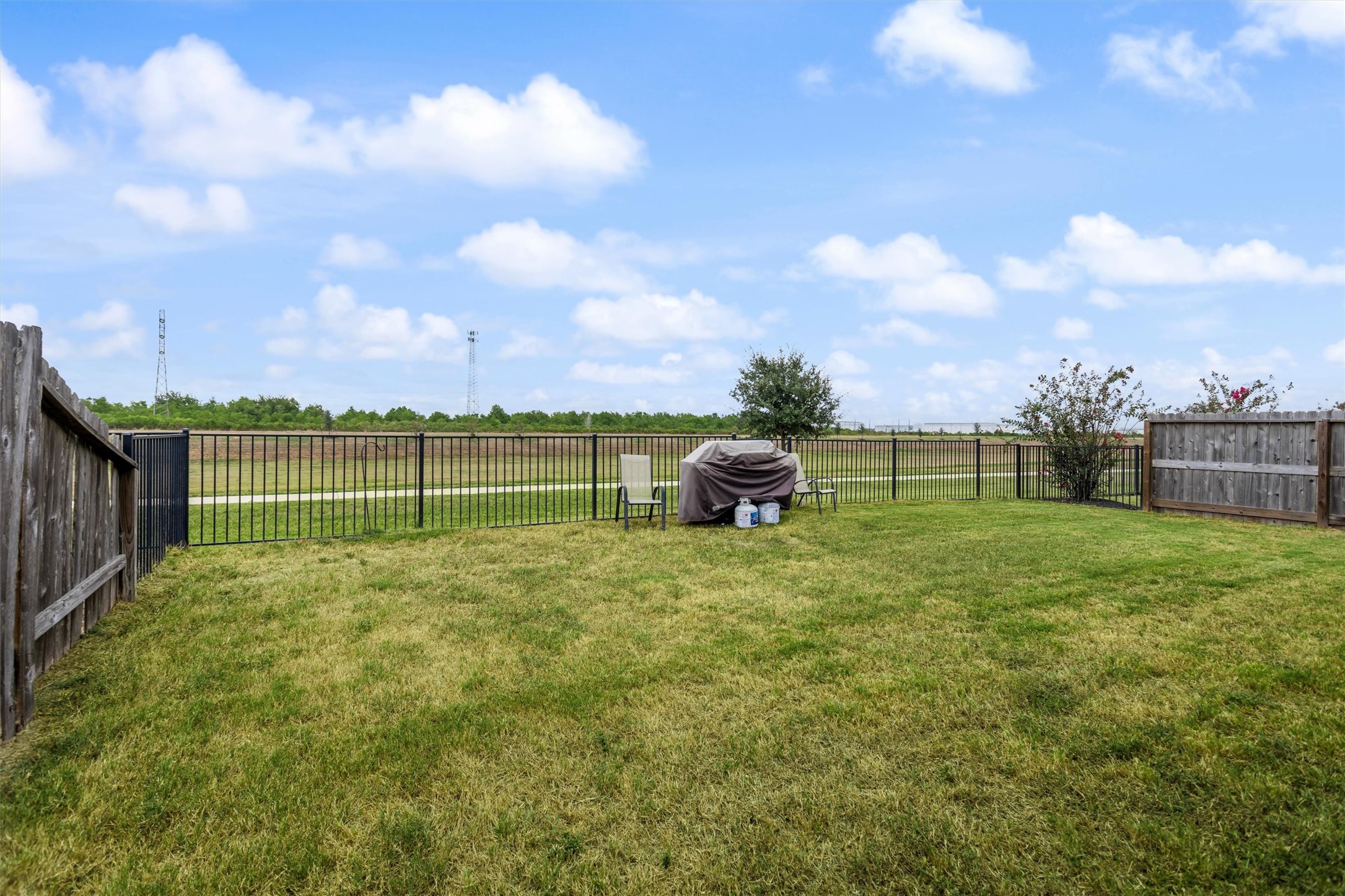 3306 View Valley Trail Property Photo 36
