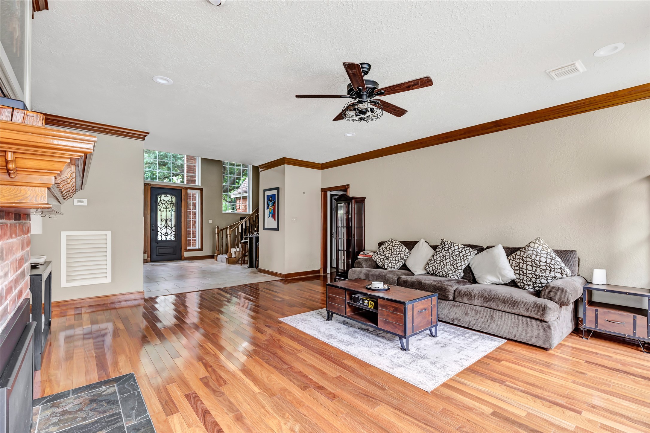 2106 Mountain Lake Drive Property Photo 16