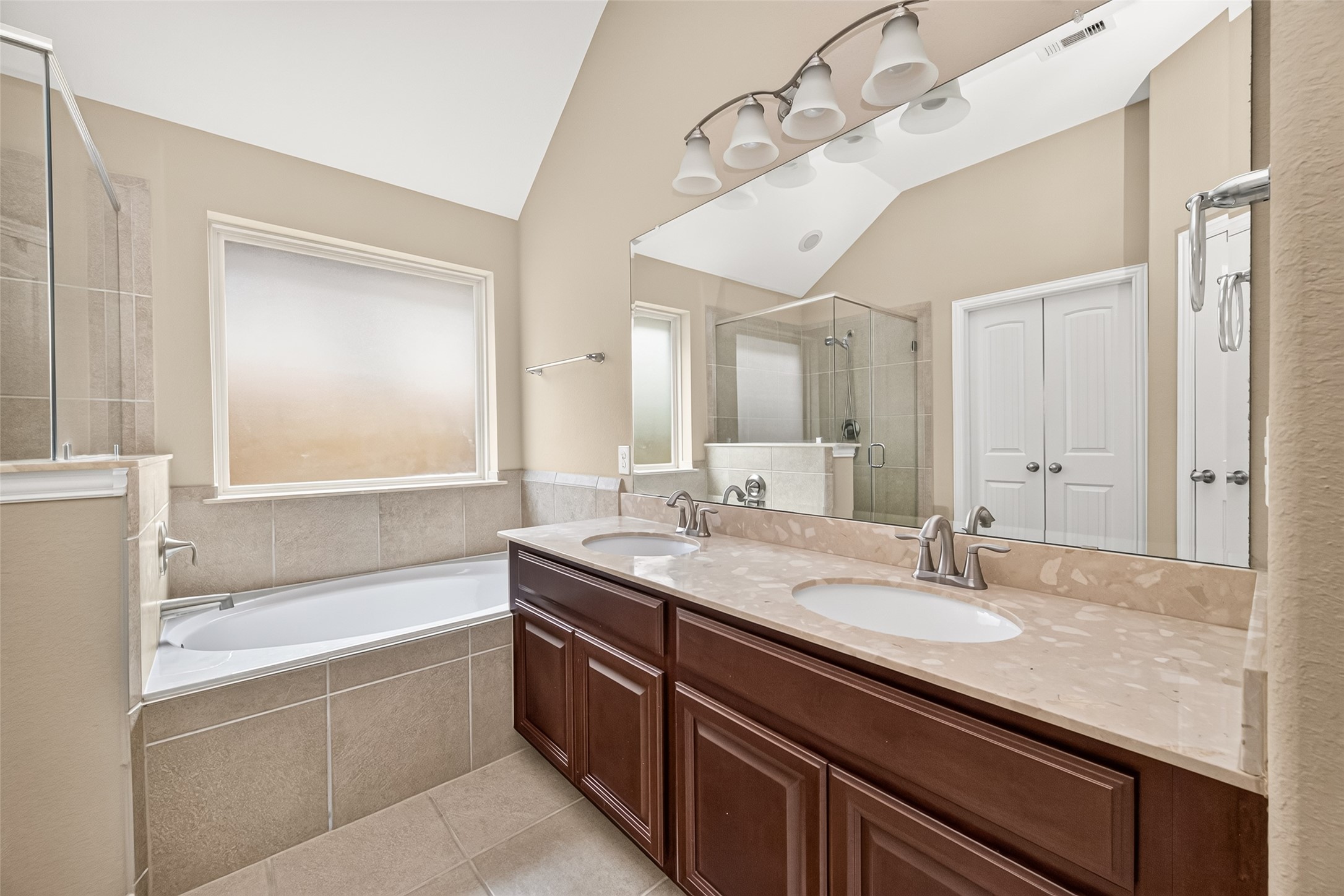 20234 Fossil Valley Lane Property Photo 32