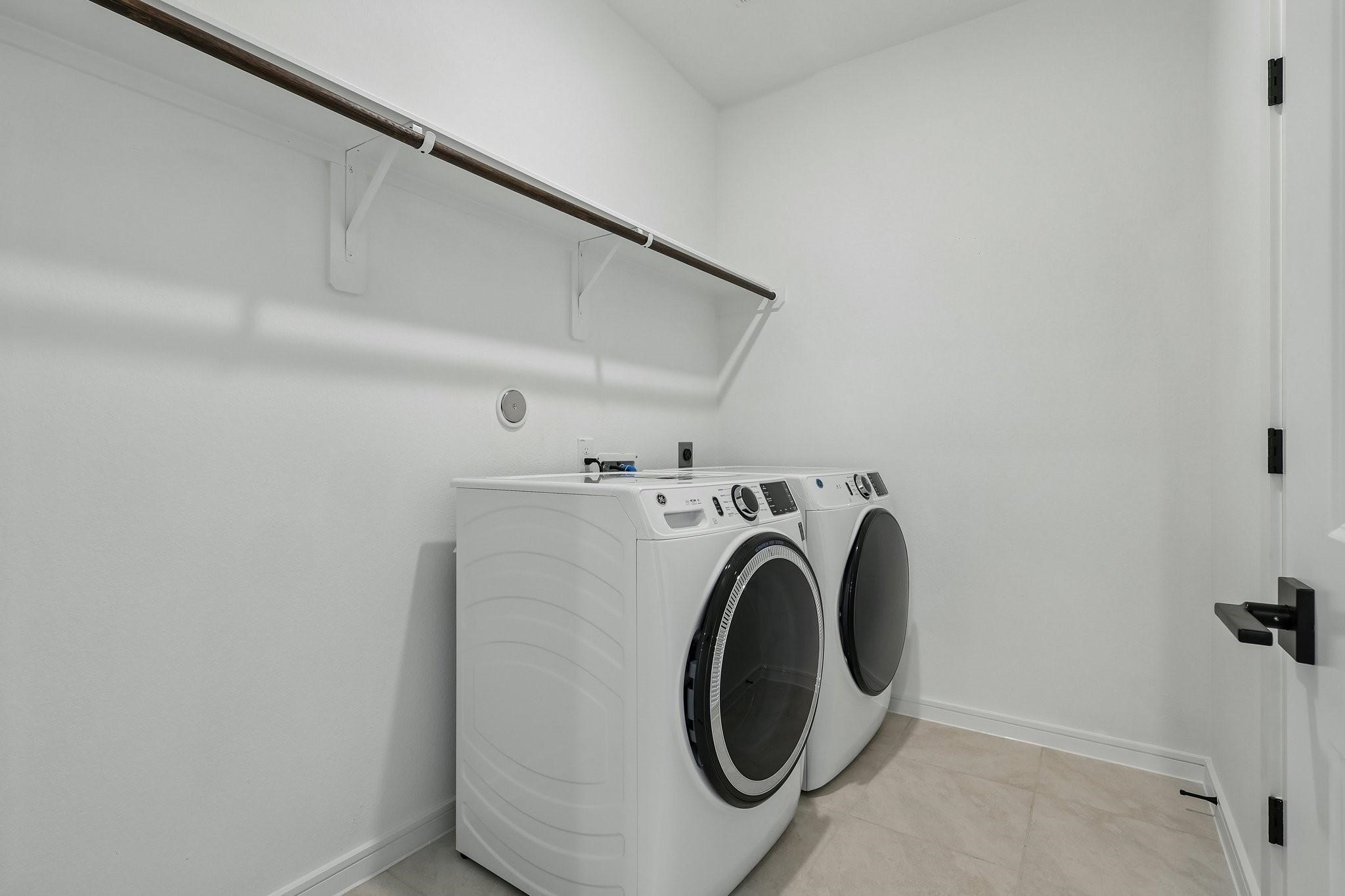 551 Day Station Drive Property Photo 16