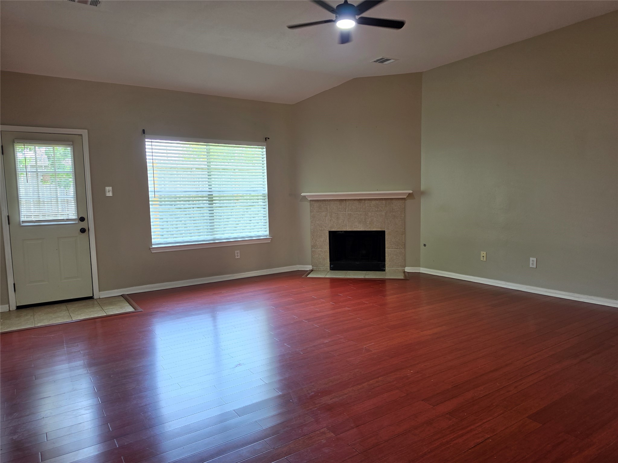 7002 Plaza Del Sol Drive D Property Photo 10