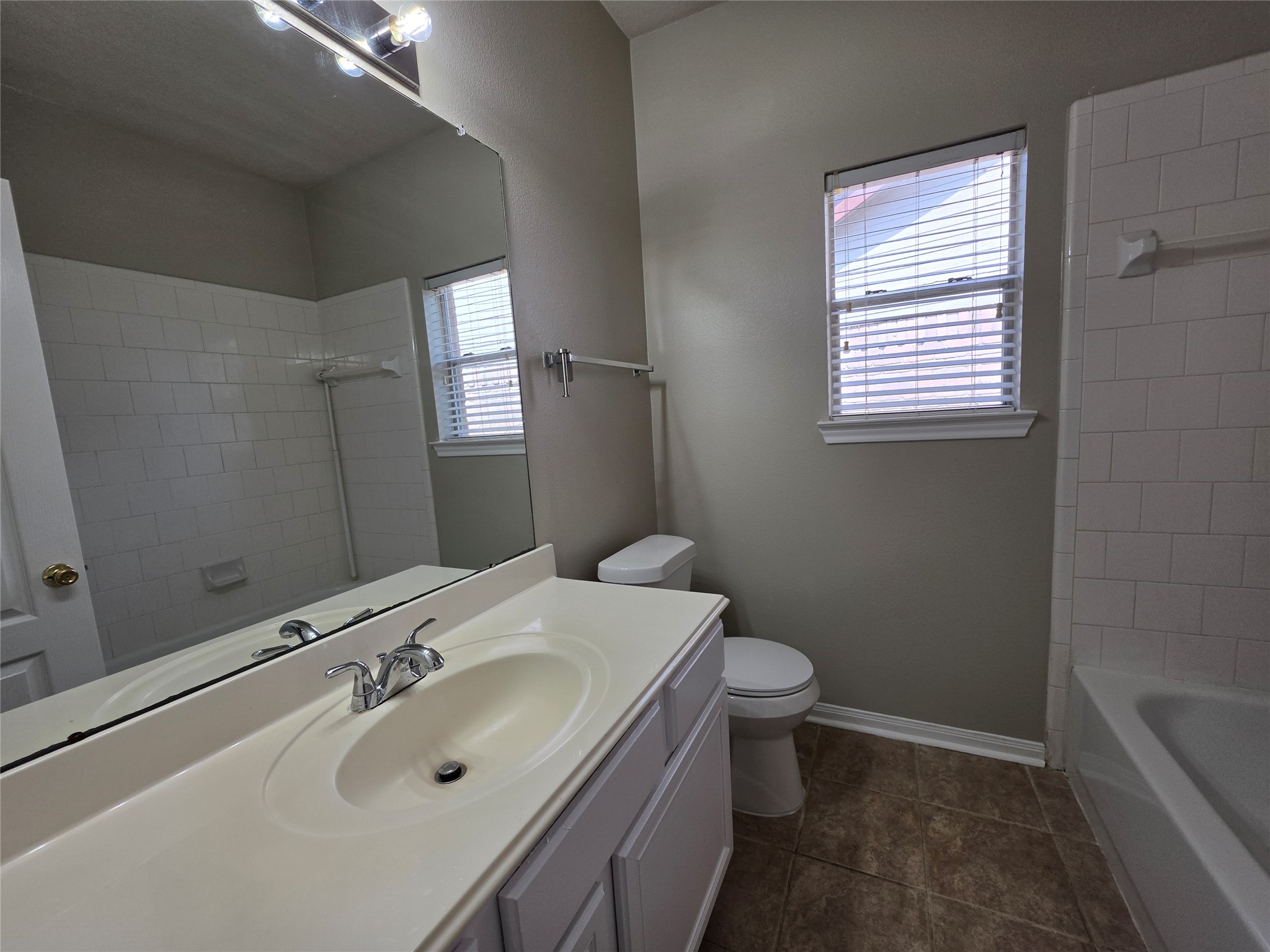 7002 Plaza Del Sol Drive D Property Photo 13