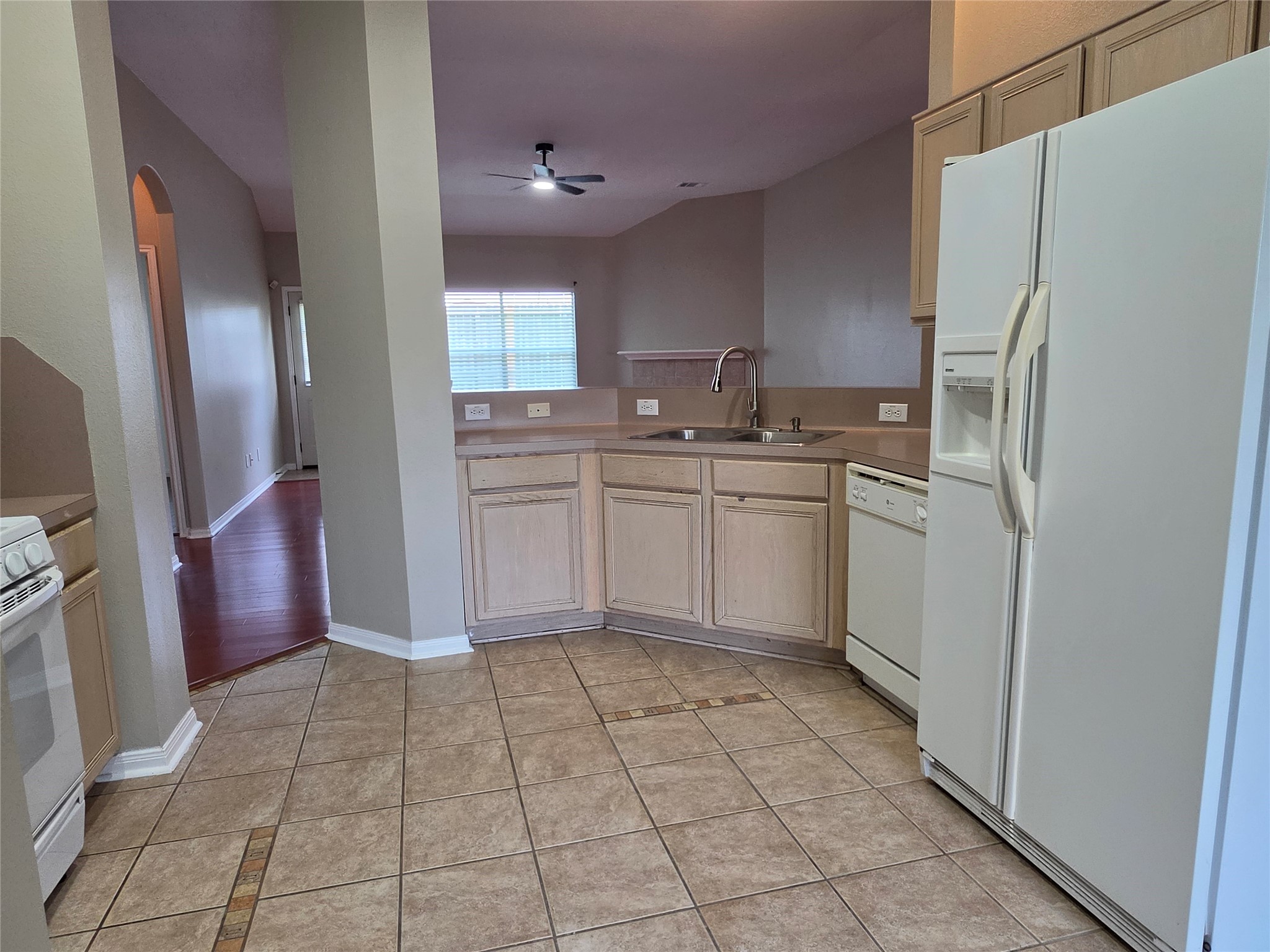 7002 Plaza Del Sol Drive D Property Photo 18