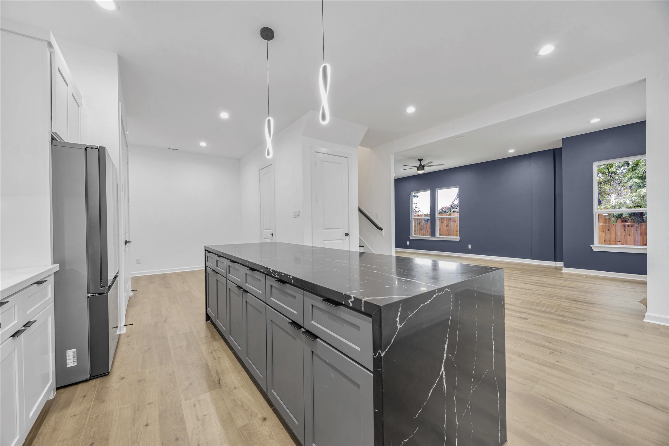 3402 Nathaniel Brown Street B Property Photo 3
