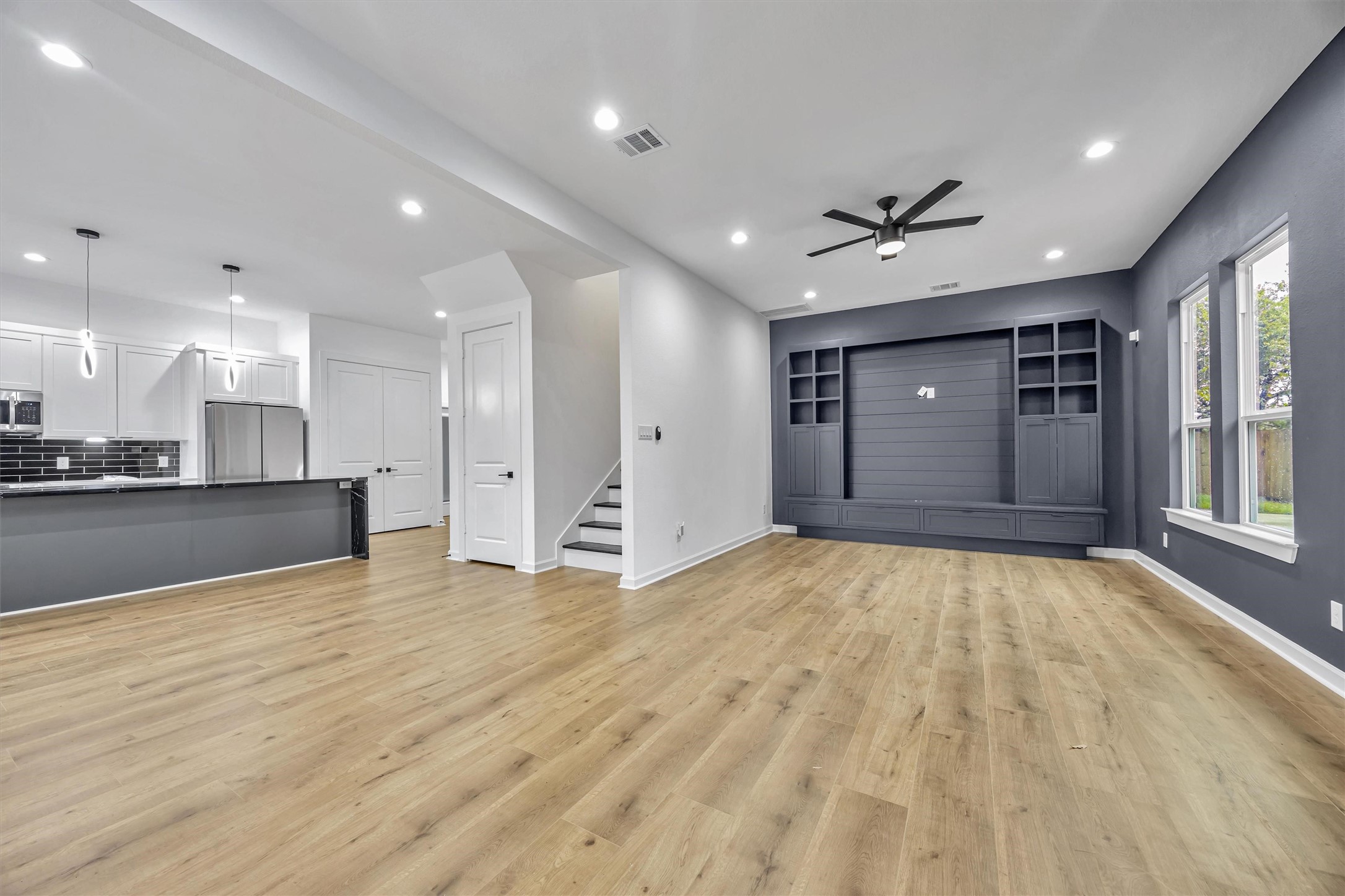 3402 Nathaniel Brown Street B Property Photo 5