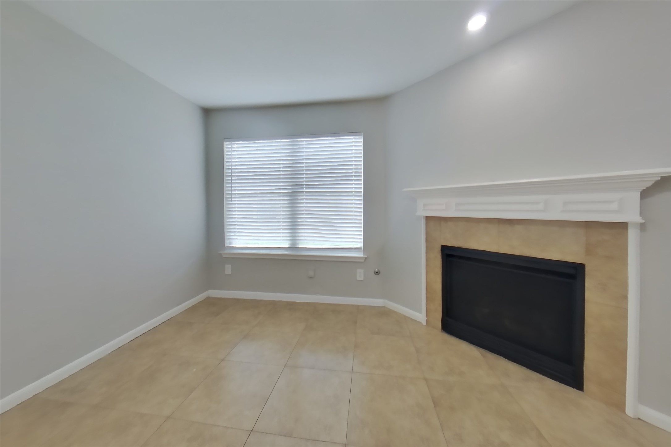7314 Legacy Pines Drive Property Photo 2