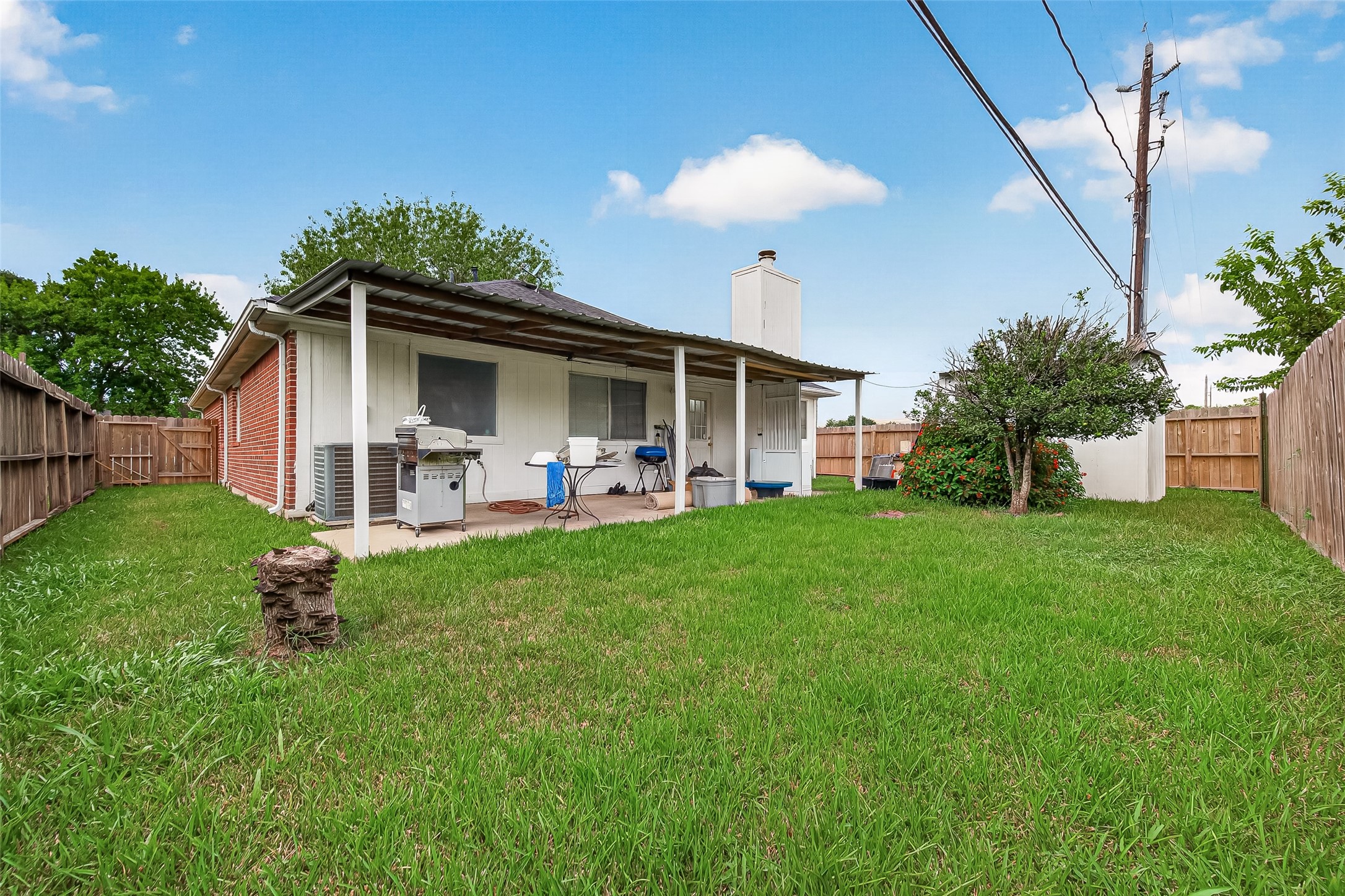 3501 Riverside Drive Property Photo 24