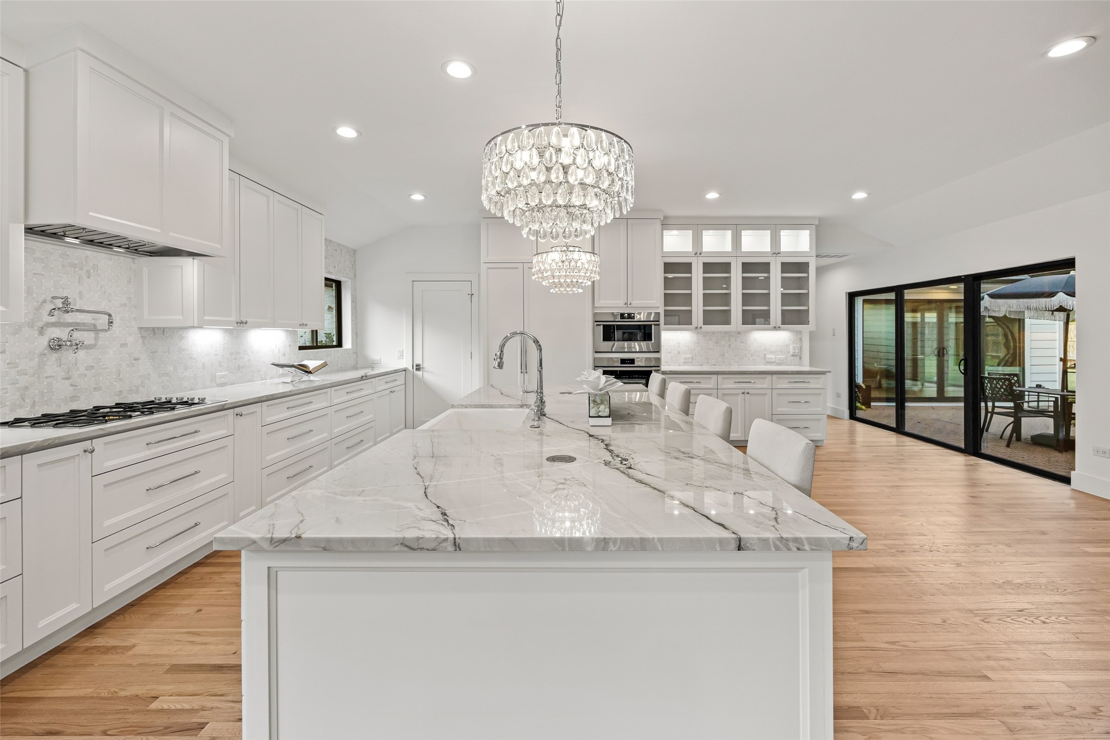 5658 Del Monte Drive Property Photo 3