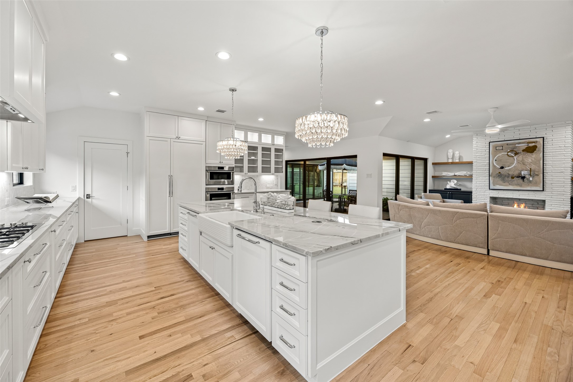 5658 Del Monte Drive Property Photo 6