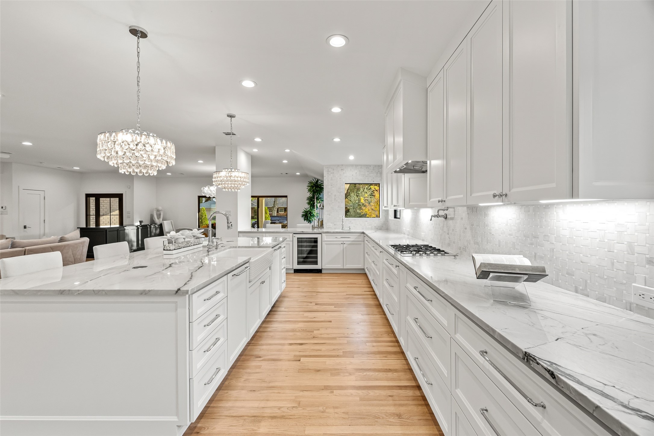 5658 Del Monte Drive Property Photo 9