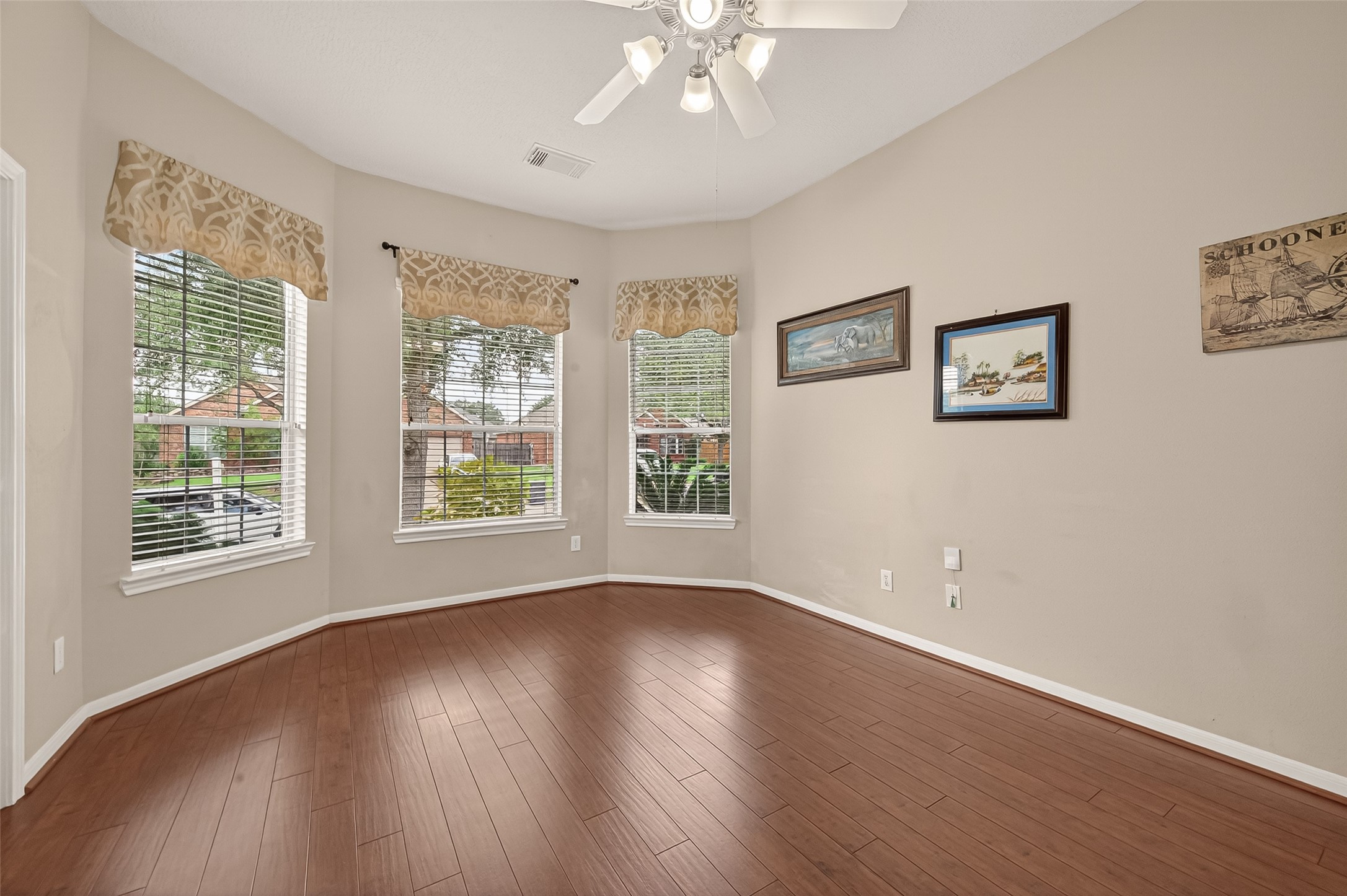 13719 Saxony Drive Property Photo 37