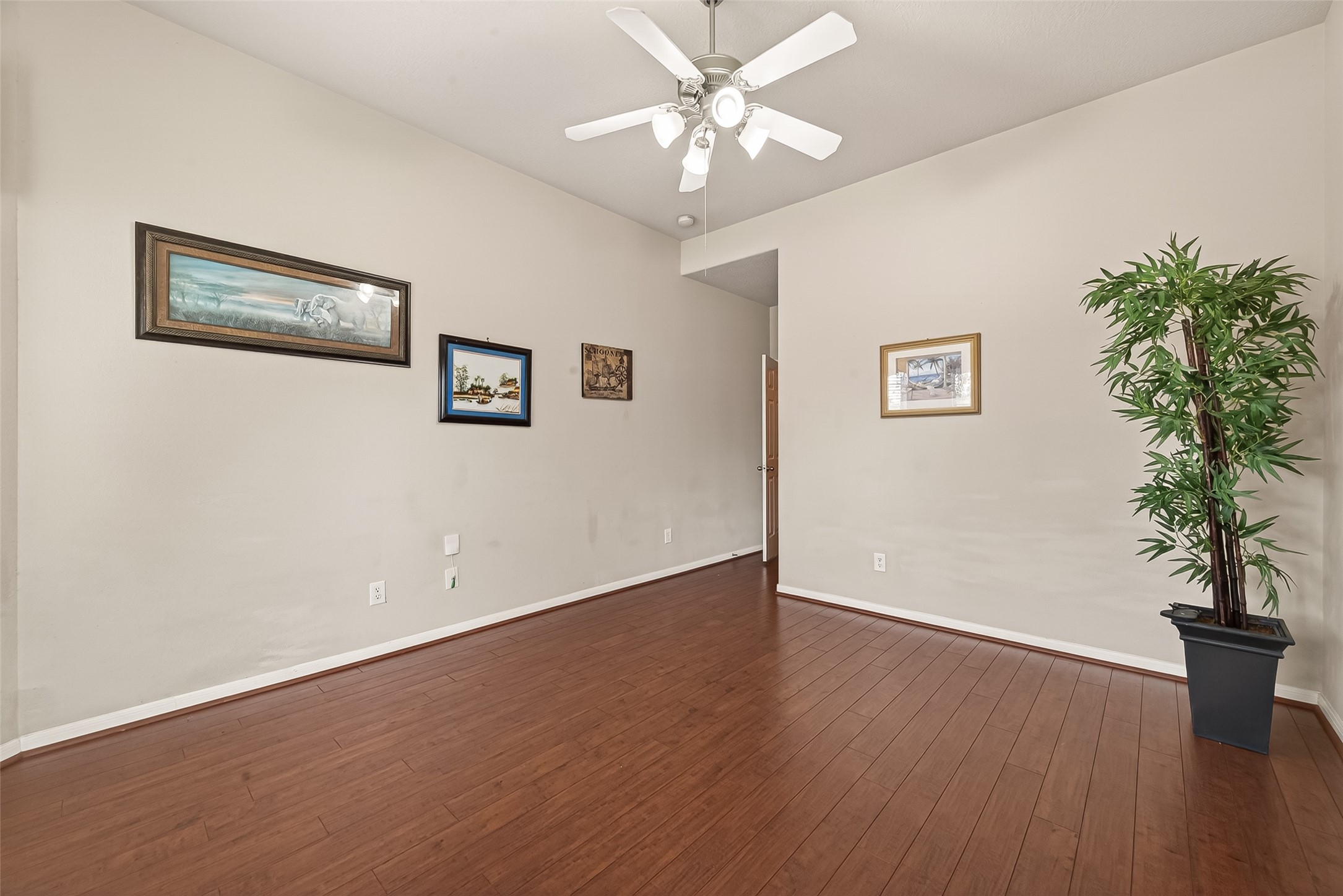 13719 Saxony Drive Property Photo 38