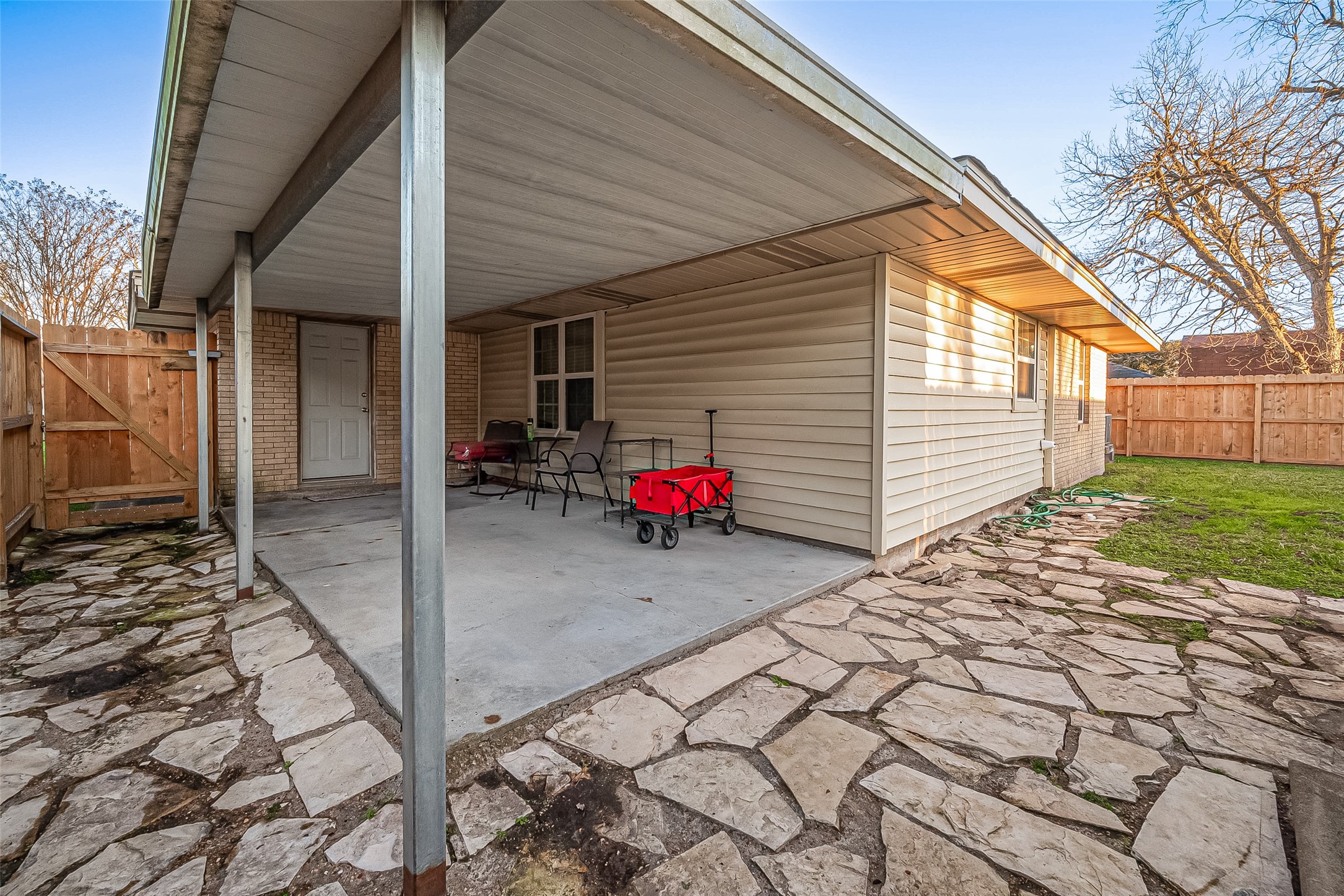 1902 Edgehill Road Property Photo 33