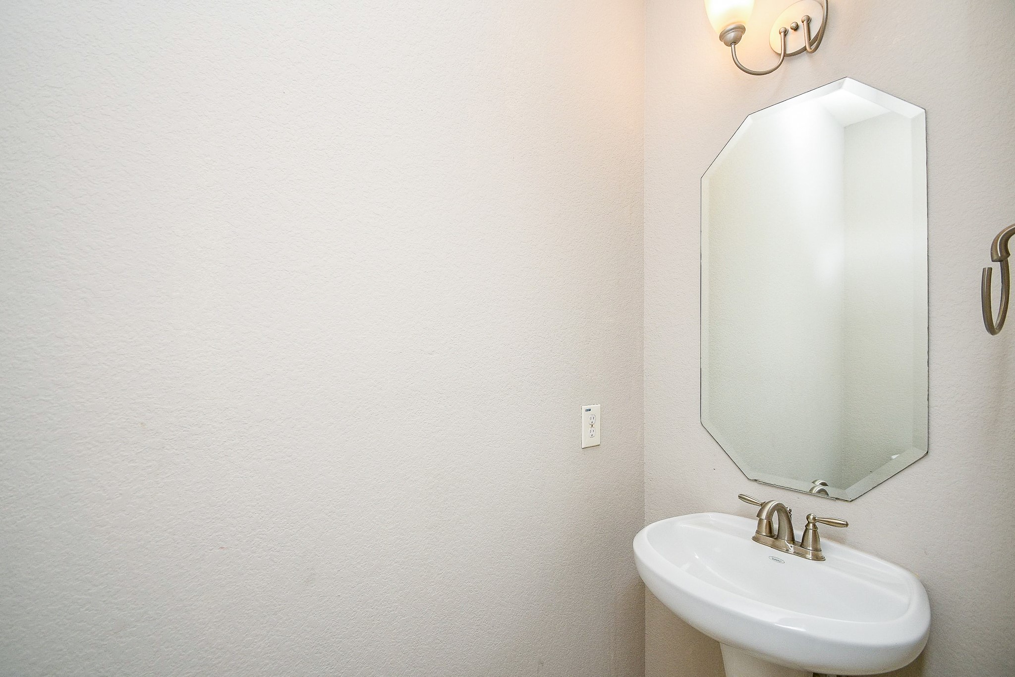 17102 Fable Springs Lane Property Photo 19