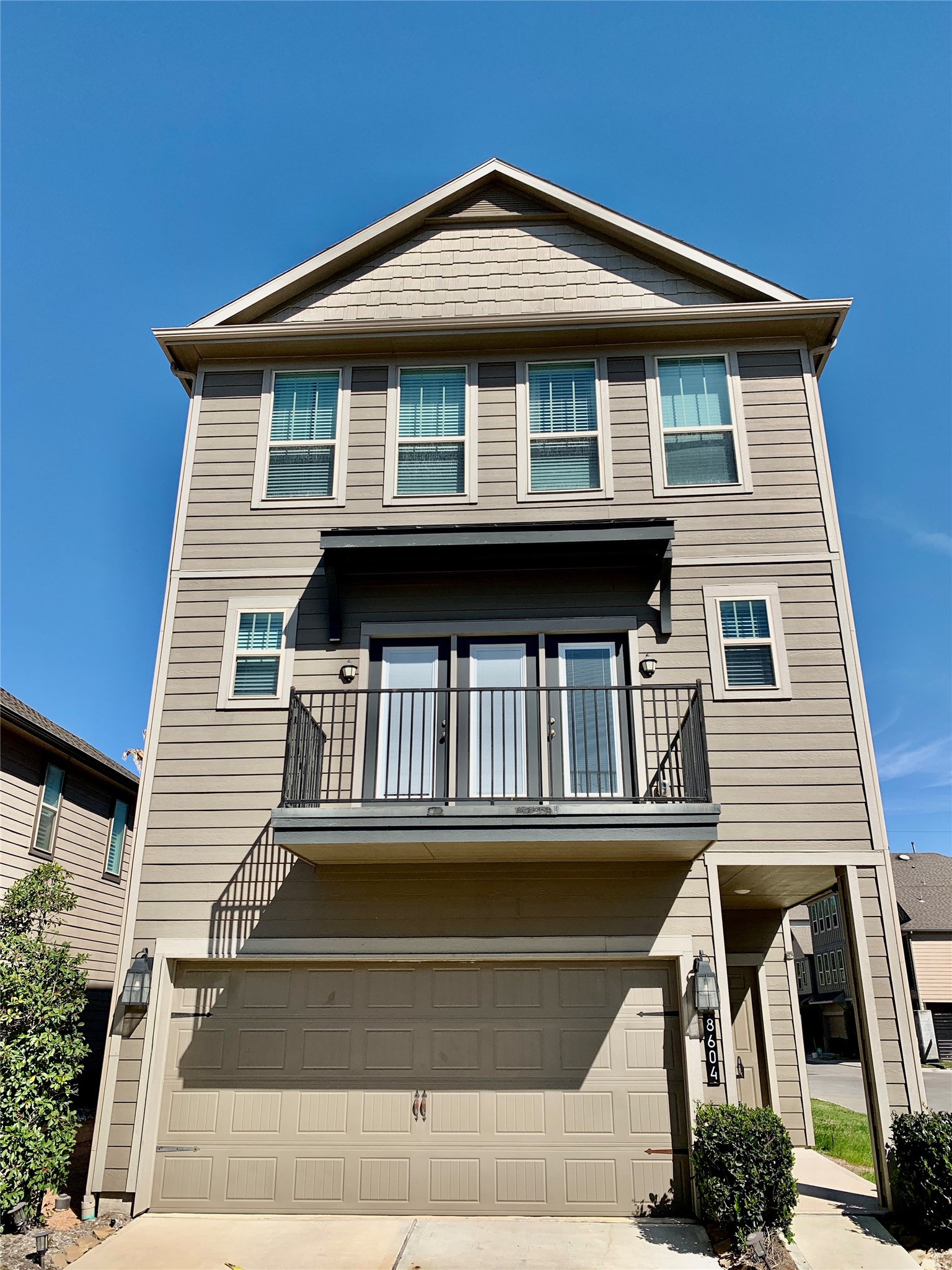 8604 Cedardale Park Drive Property Photo 1