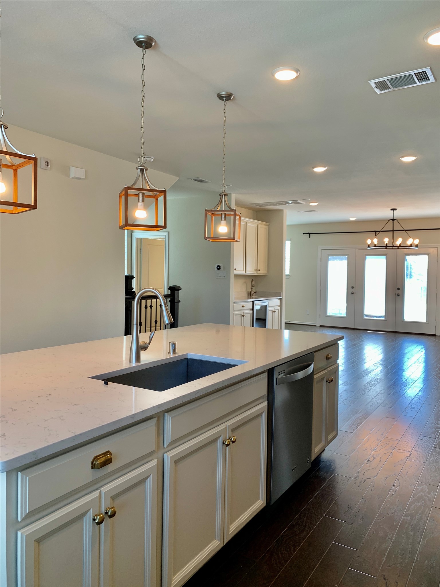 8604 Cedardale Park Drive Property Photo 8