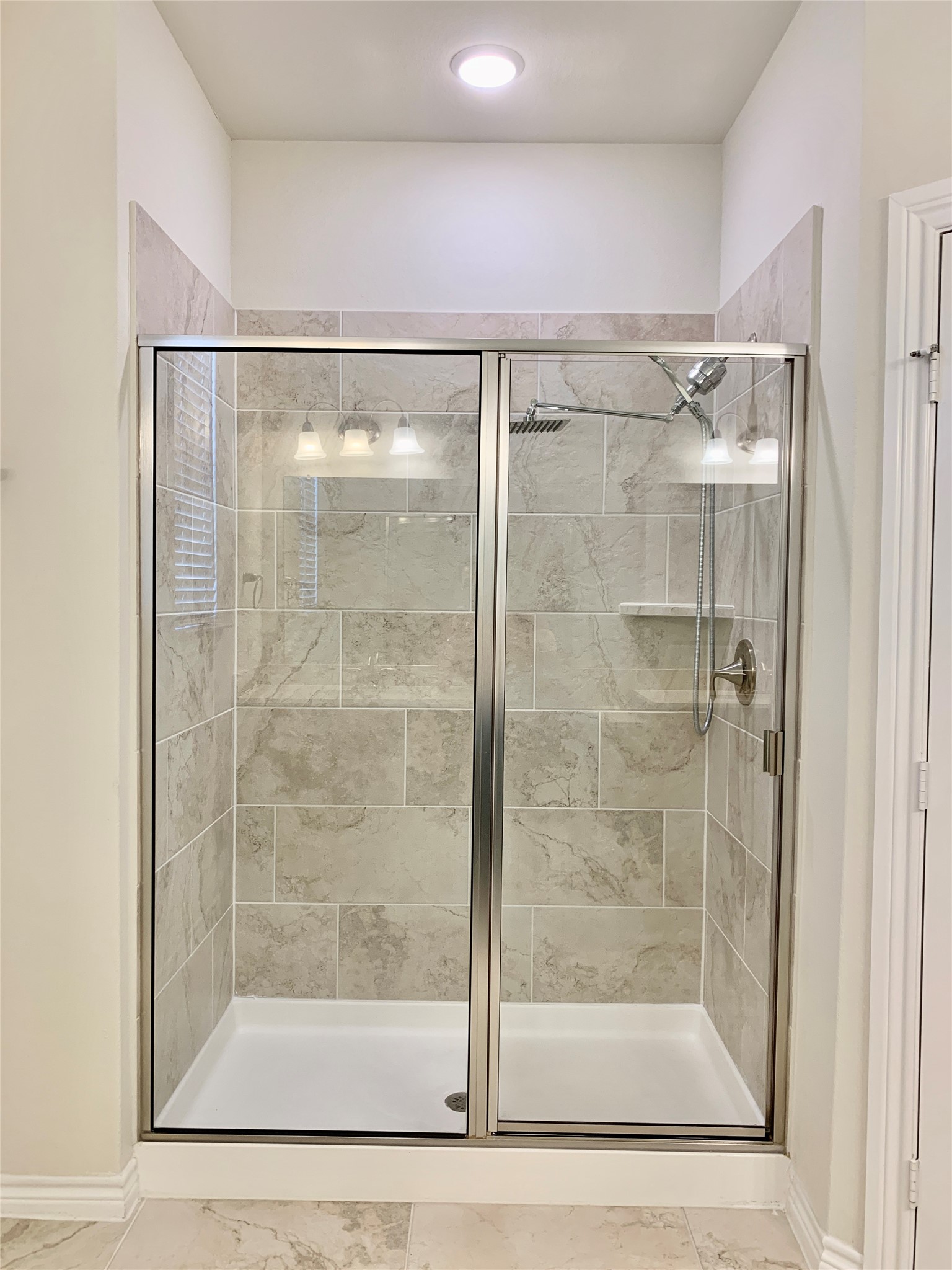 8604 Cedardale Park Drive Property Photo 21