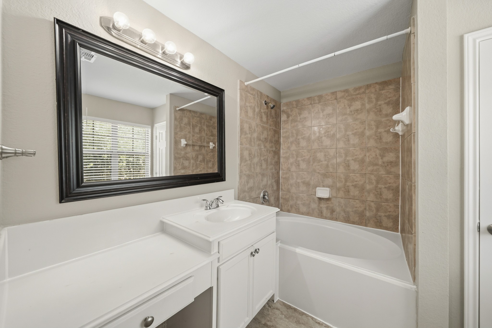 13015 Cressida Glen Lane Property Photo 20