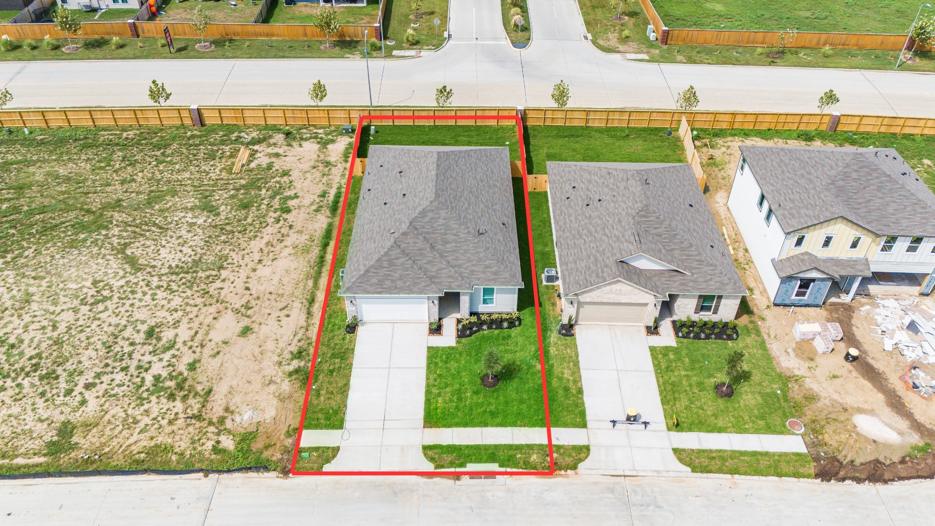 12819 Autumn Woods Drive Property Photo 2