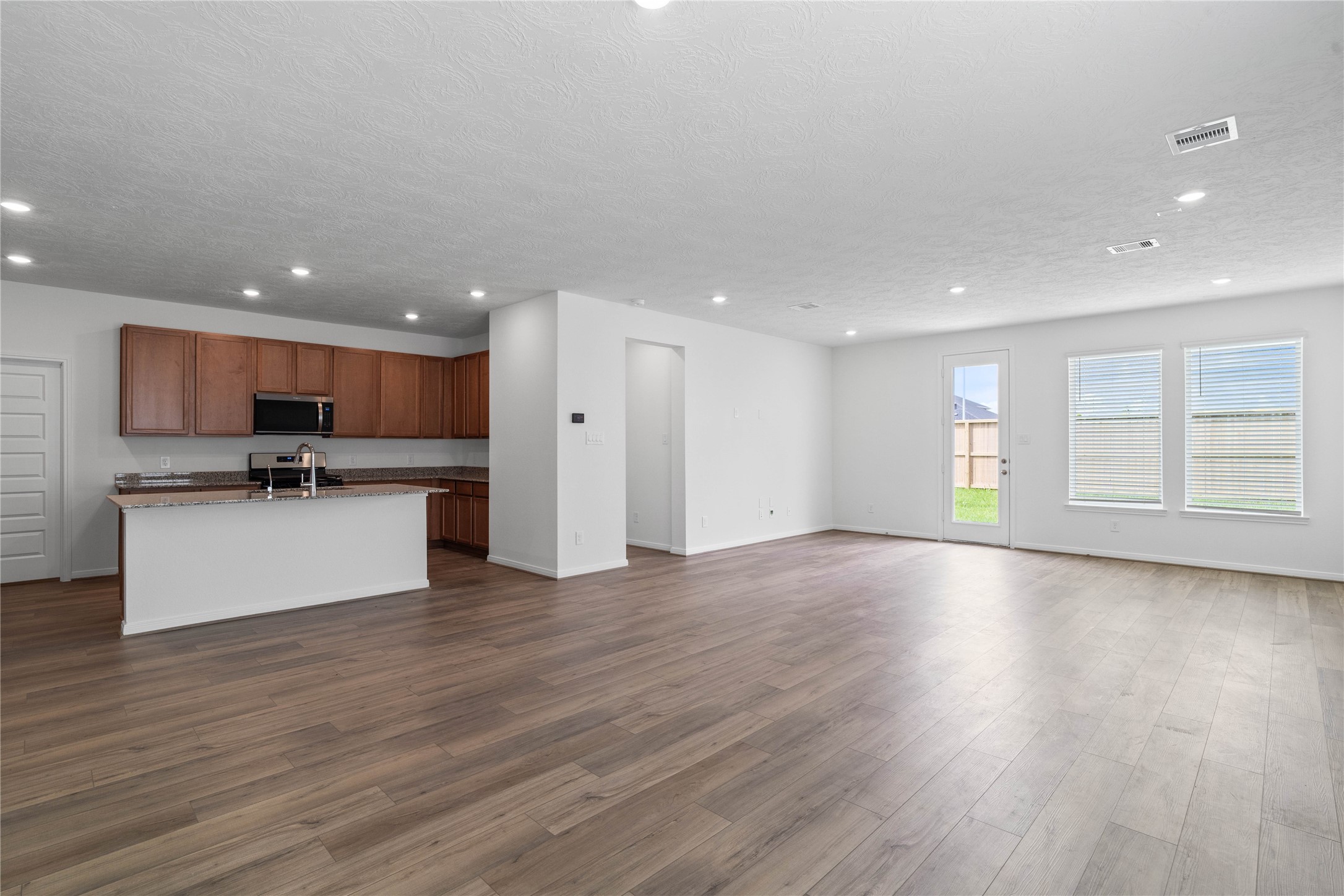 12819 Autumn Woods Drive Property Photo 11