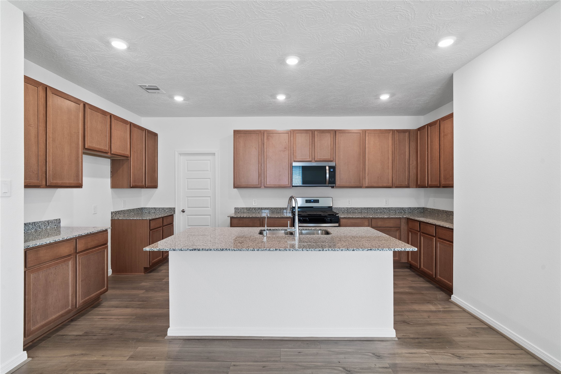 12819 Autumn Woods Drive Property Photo 13