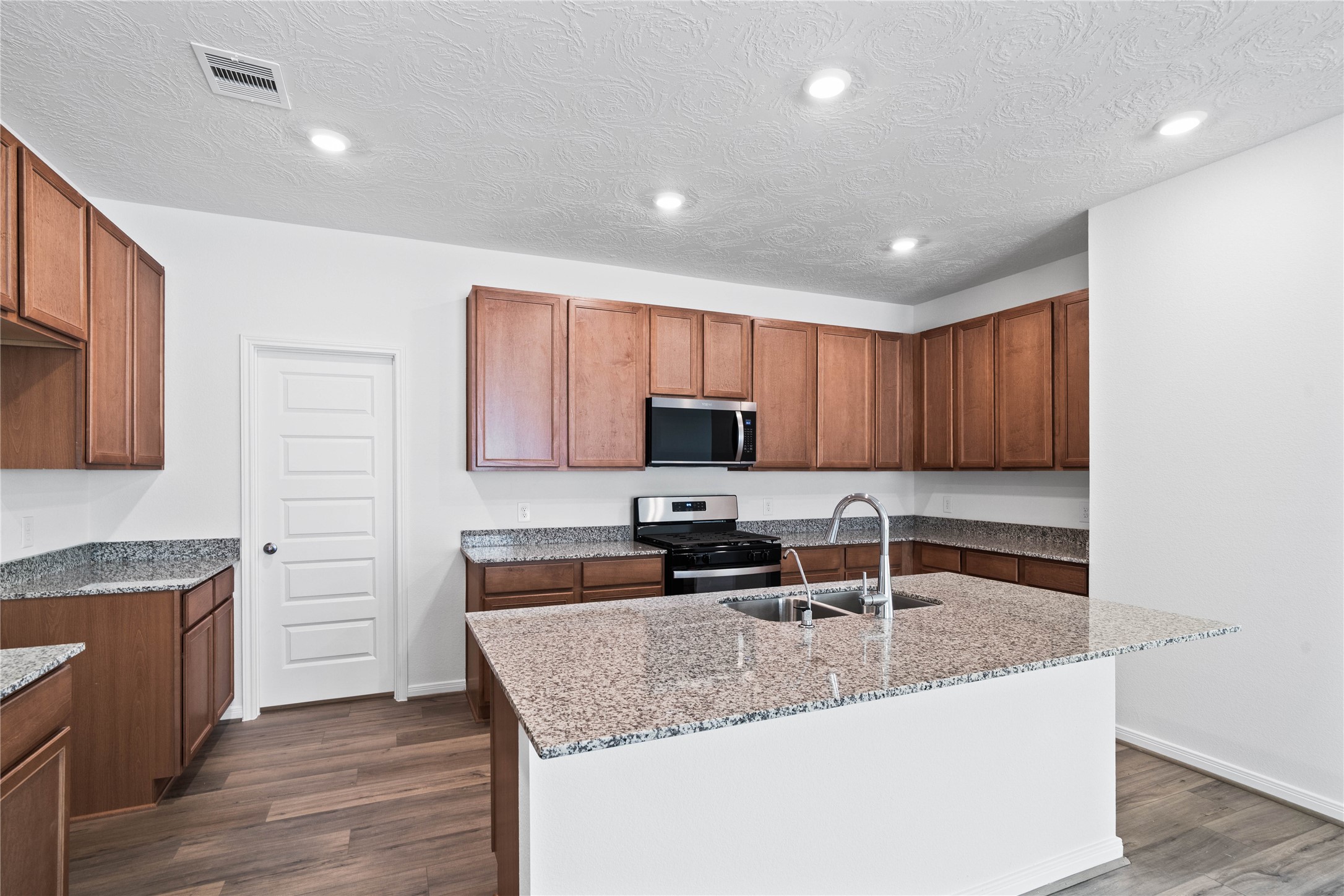 12819 Autumn Woods Drive Property Photo 14