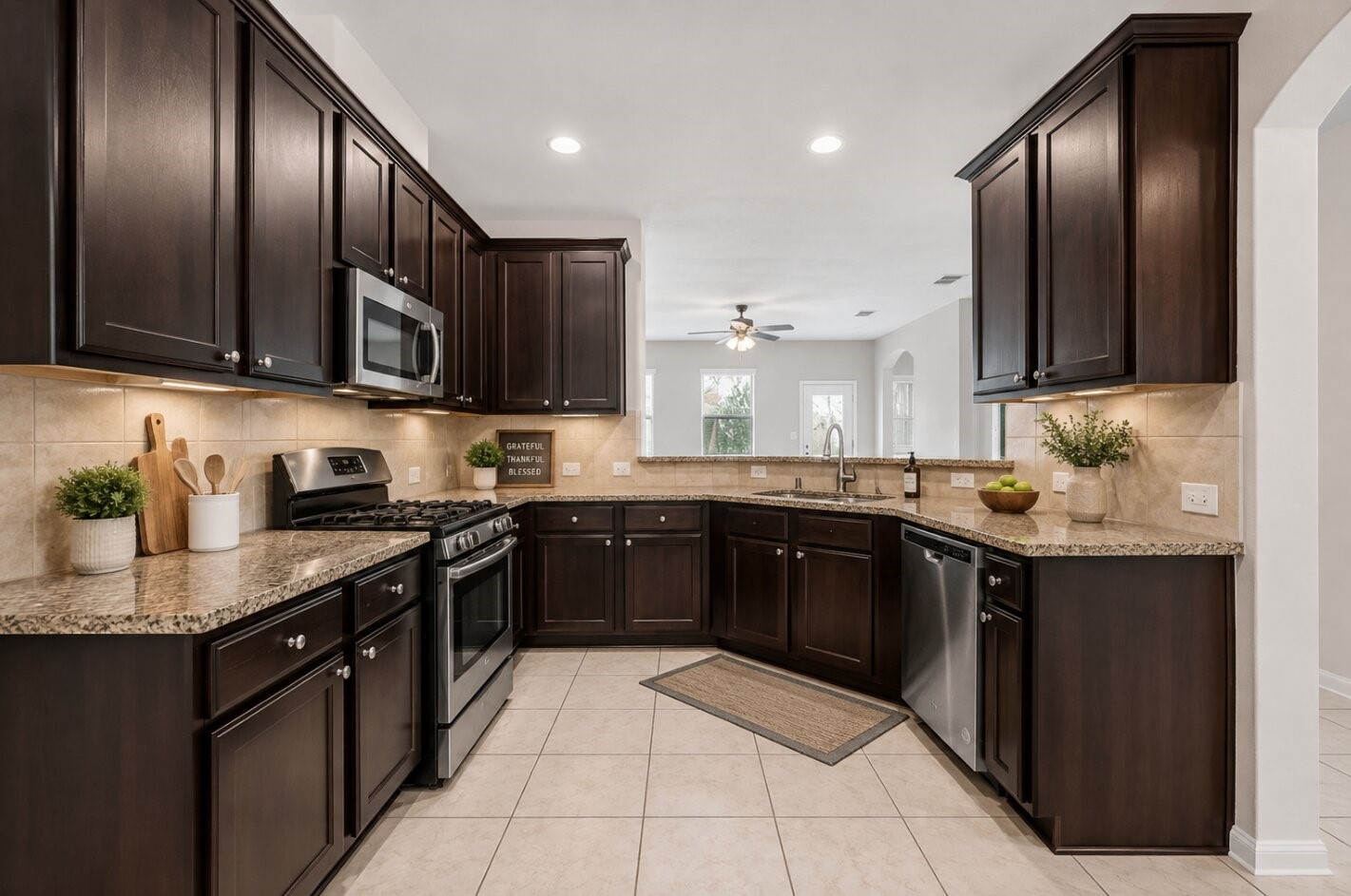 8506 Sunset Loch Drive Property Photo 16