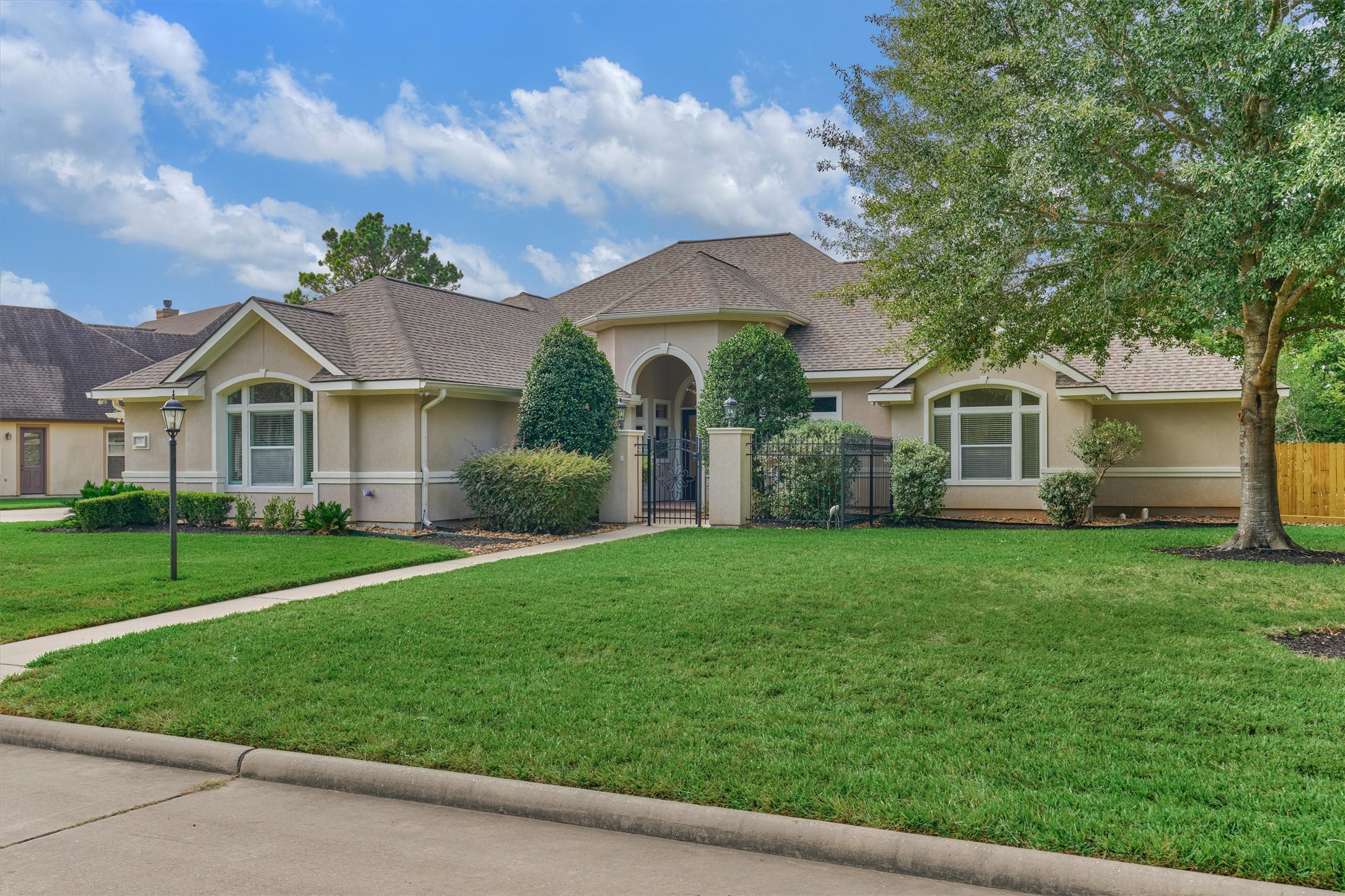 72 Wycliffe Drive Property Photo 1