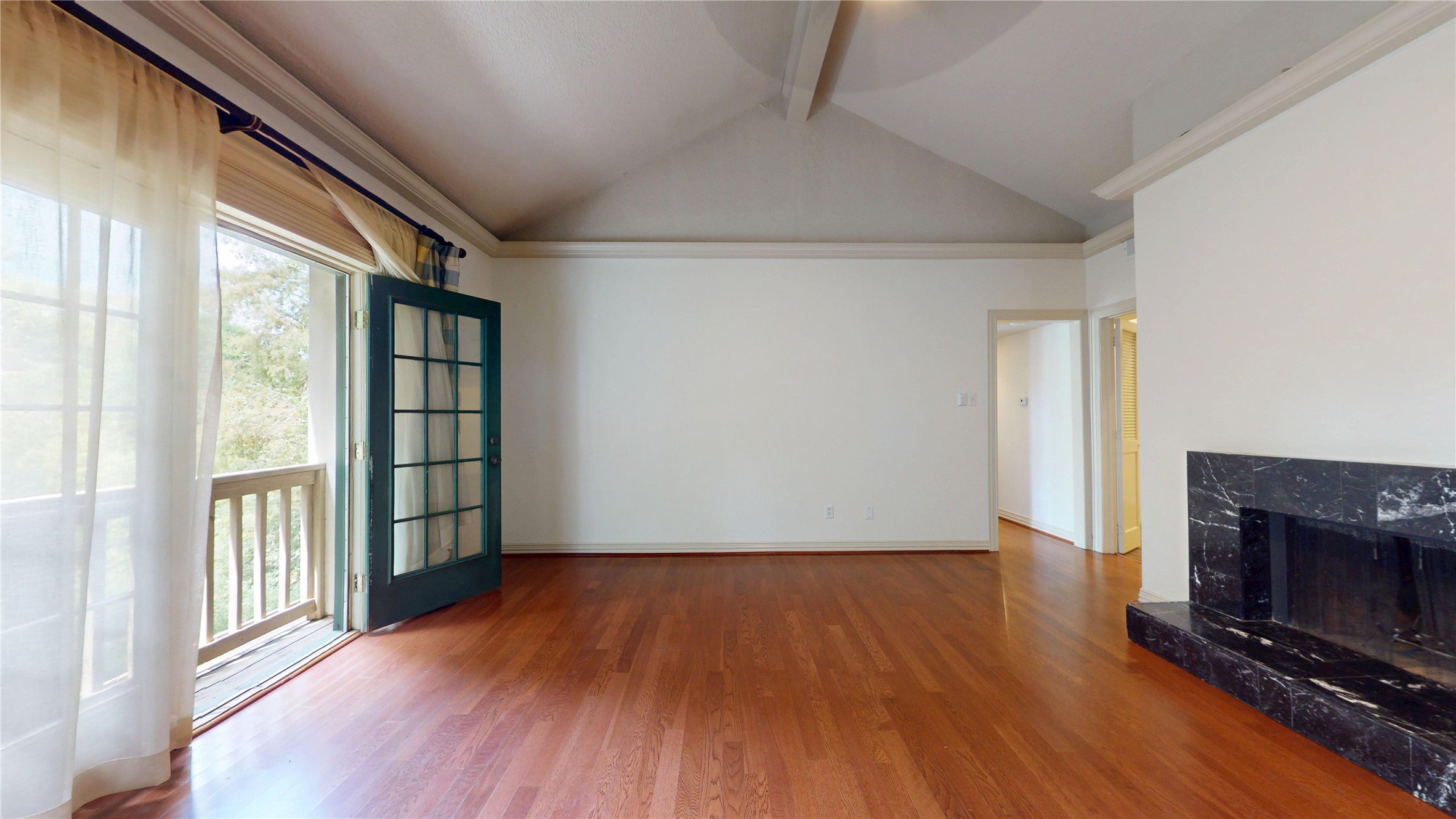 2100 Tanglewilde Street 482 Property Photo 16