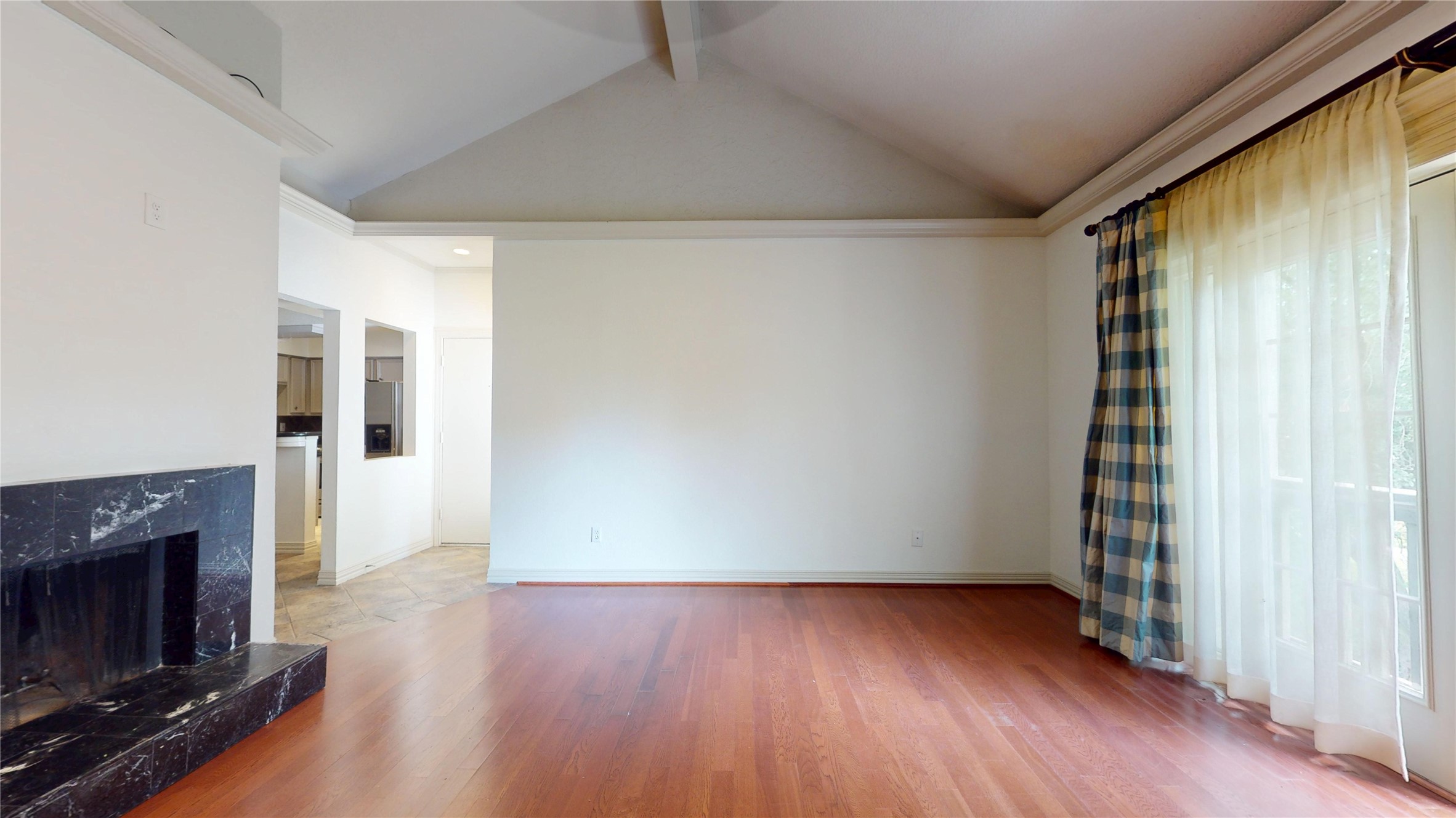 2100 Tanglewilde Street 482 Property Photo 18