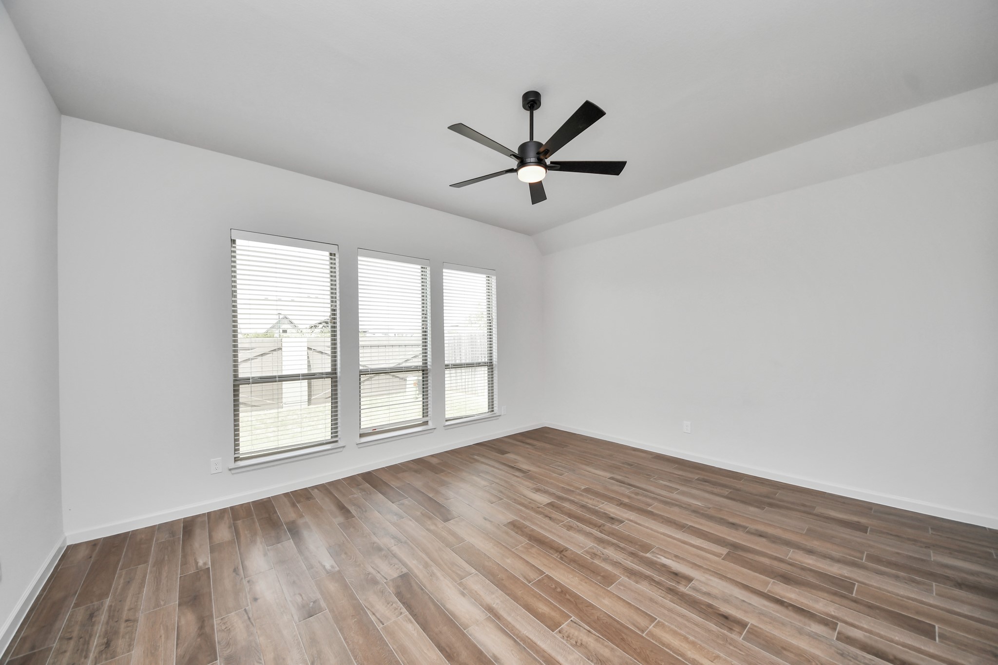 206 Ginger Street Property Photo 20