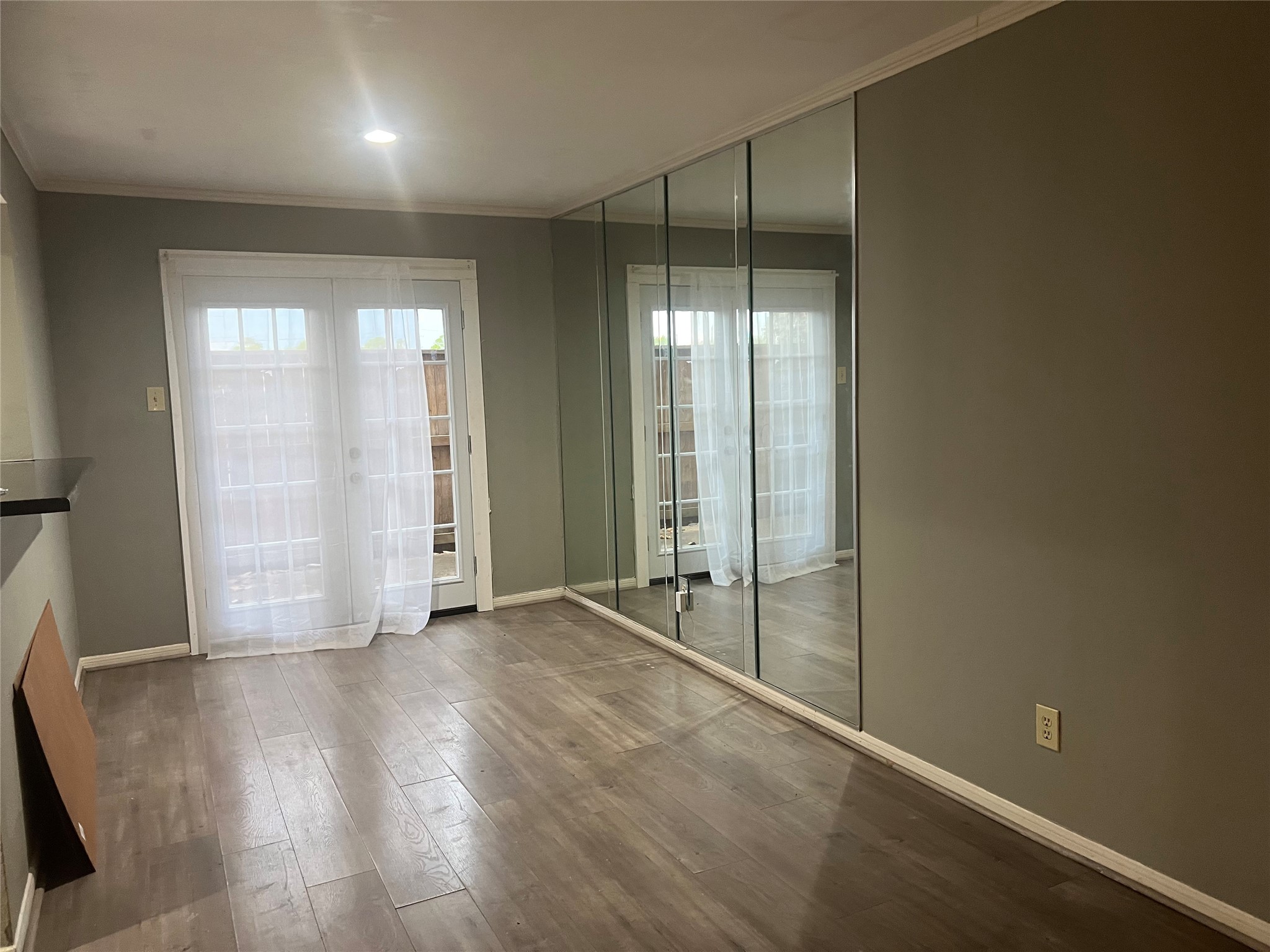 14600 Fonmeadow Drive 1000 Property Photo 2