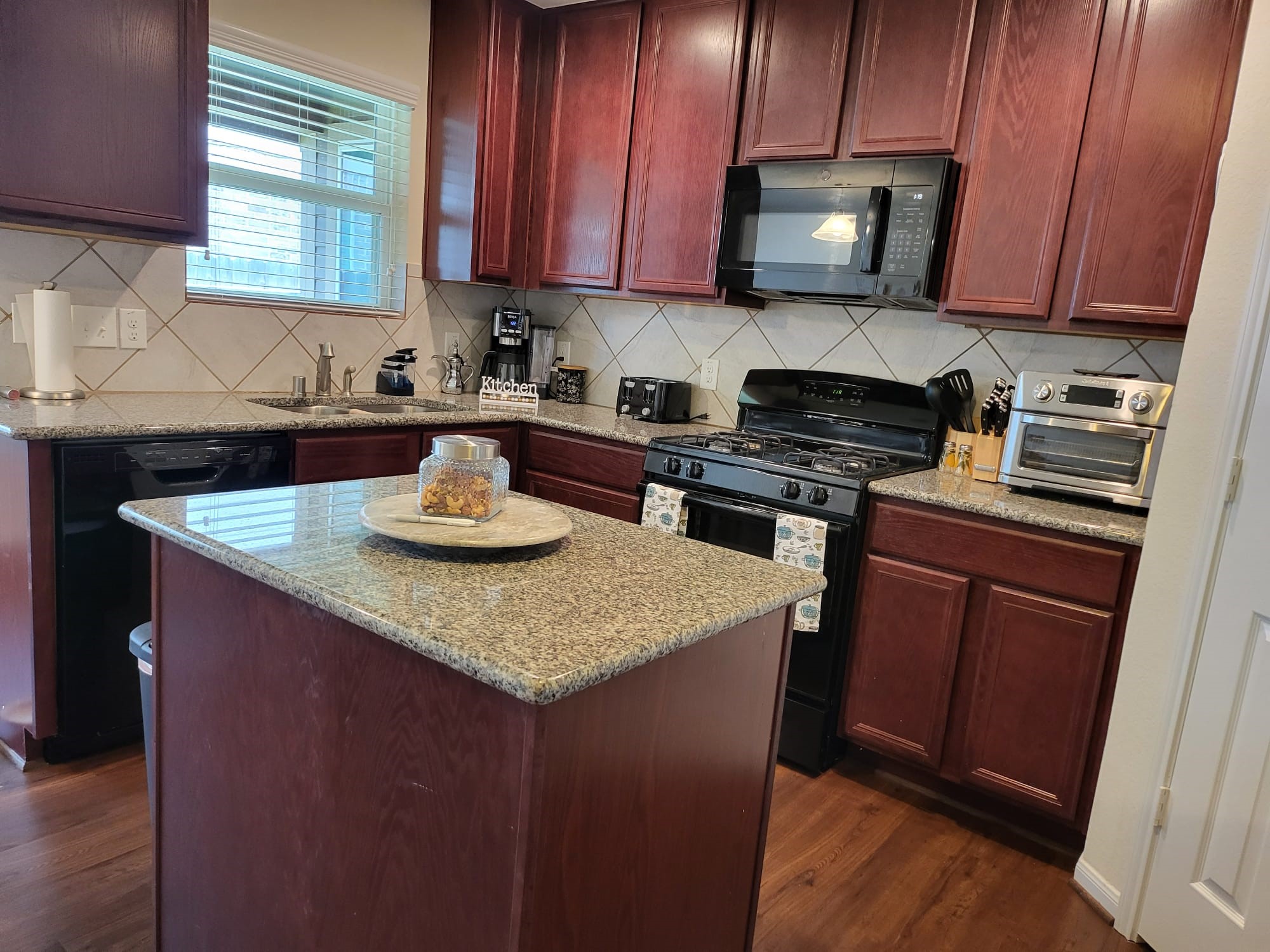 10739 Chestnut Path Way Property Photo 15