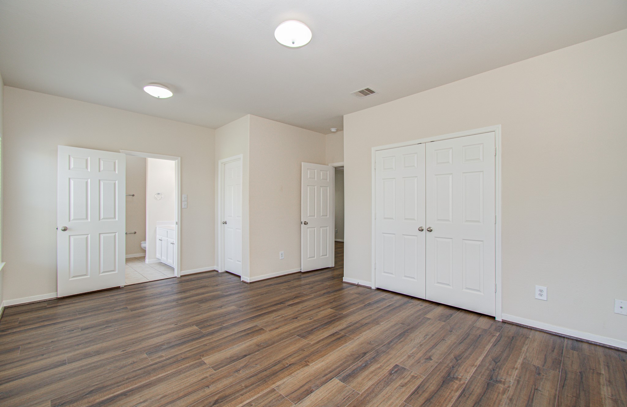 6702 Castle Terrace Ct Property Photo 12
