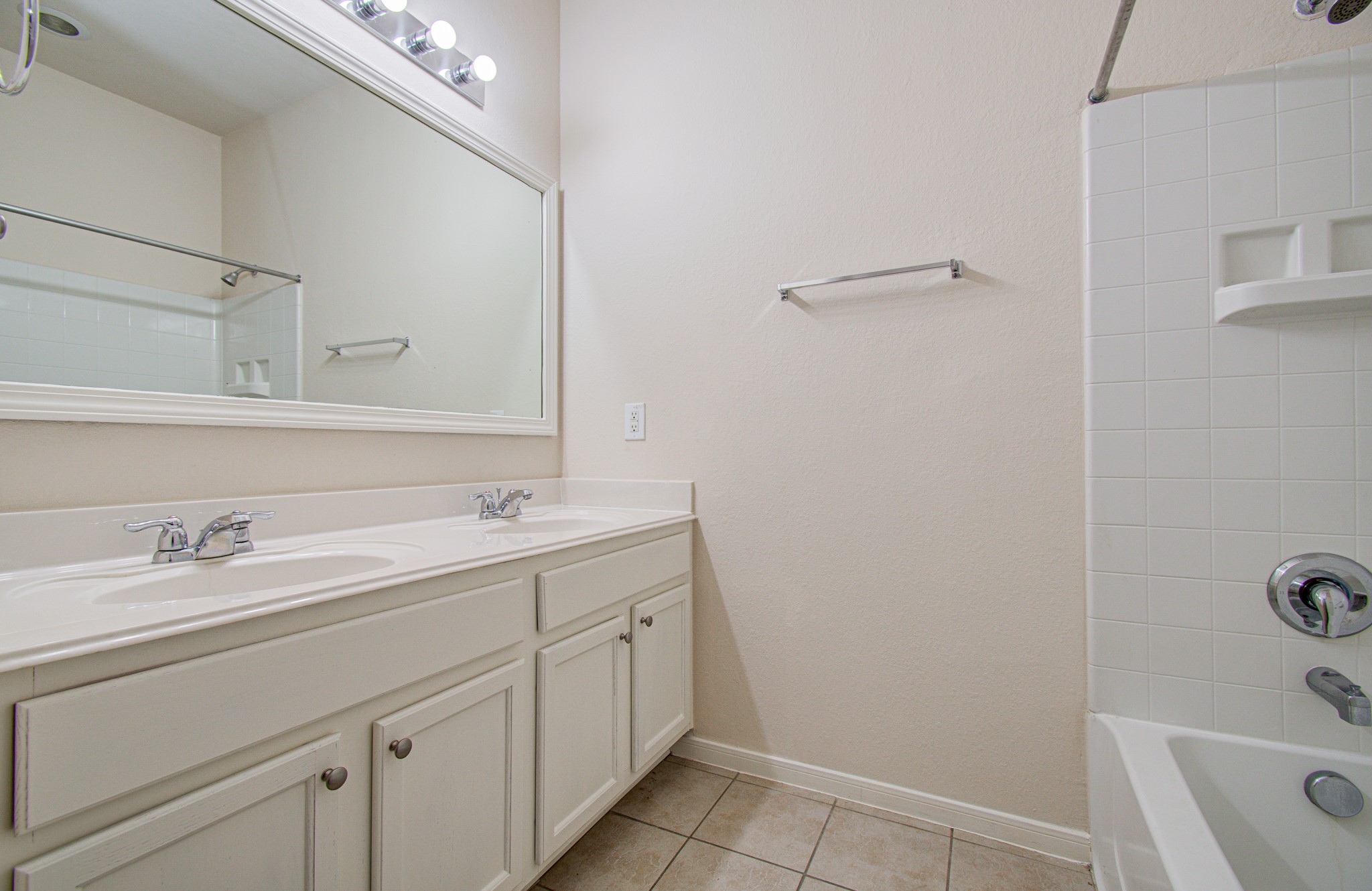 6702 Castle Terrace Ct Property Photo 17