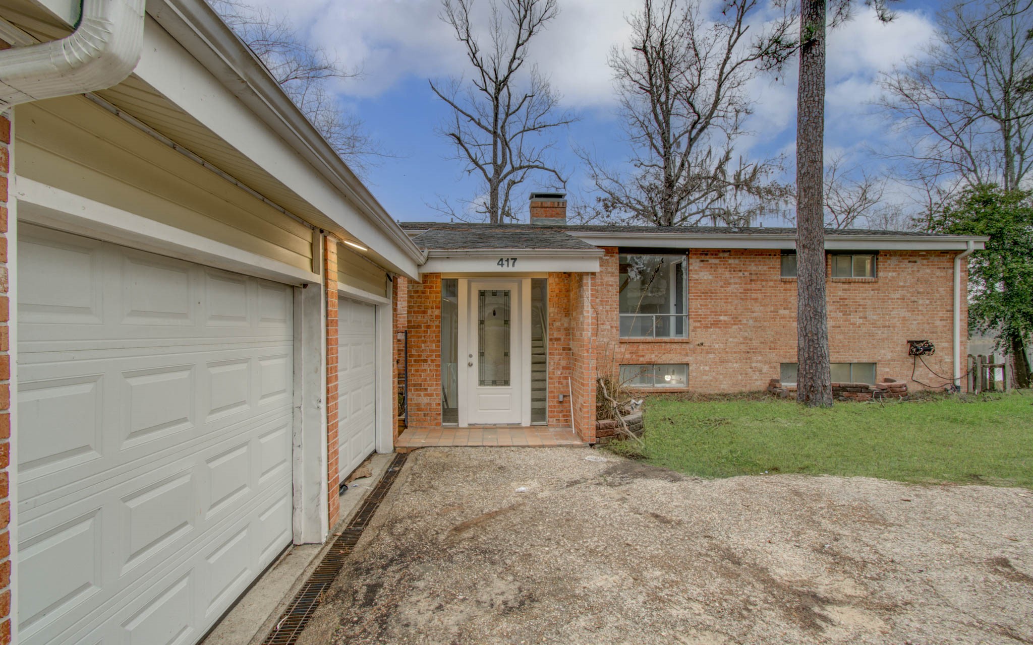 417 Brook Hollow Drive Property Photo 2