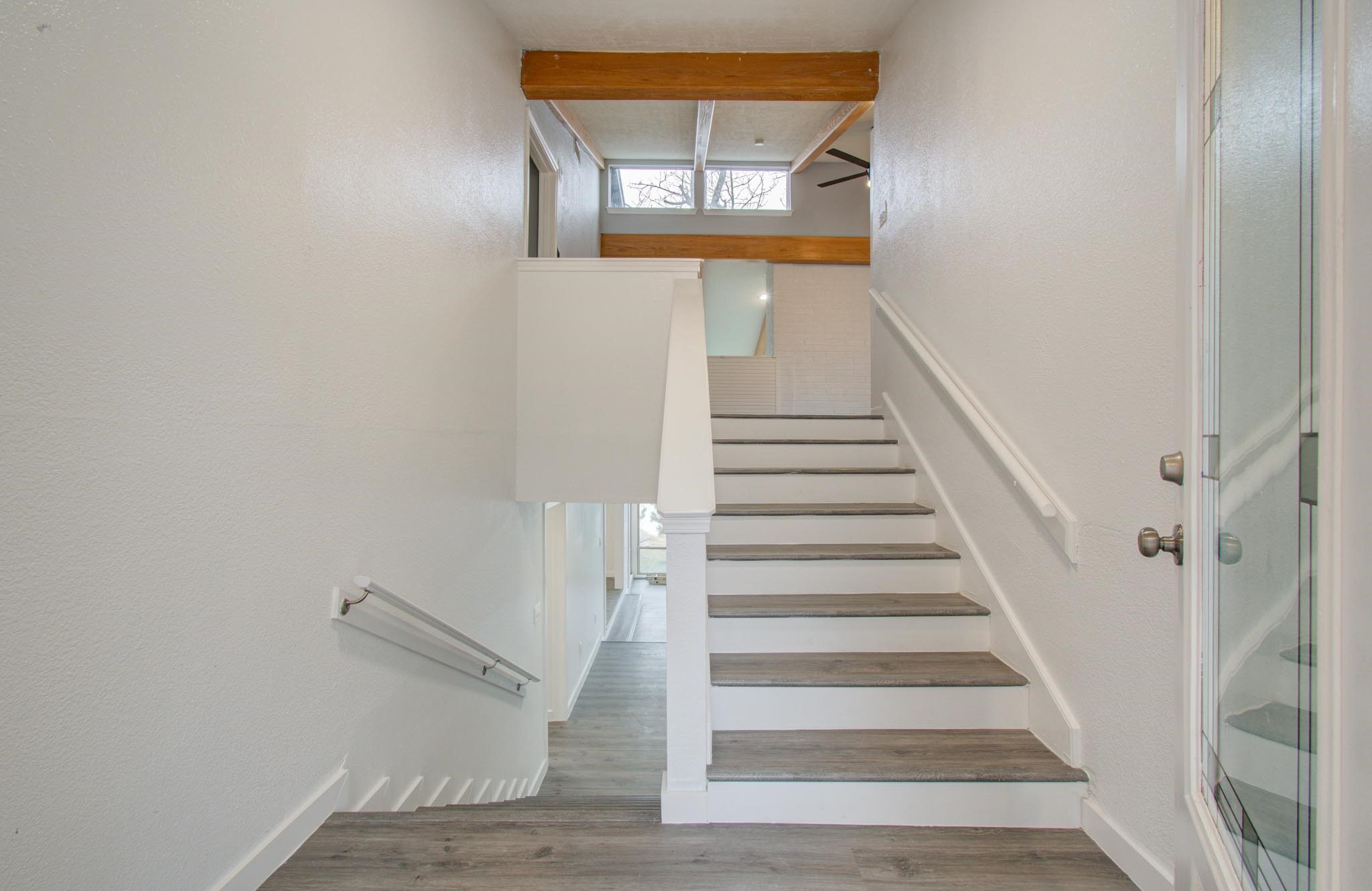 417 Brook Hollow Drive Property Photo 3