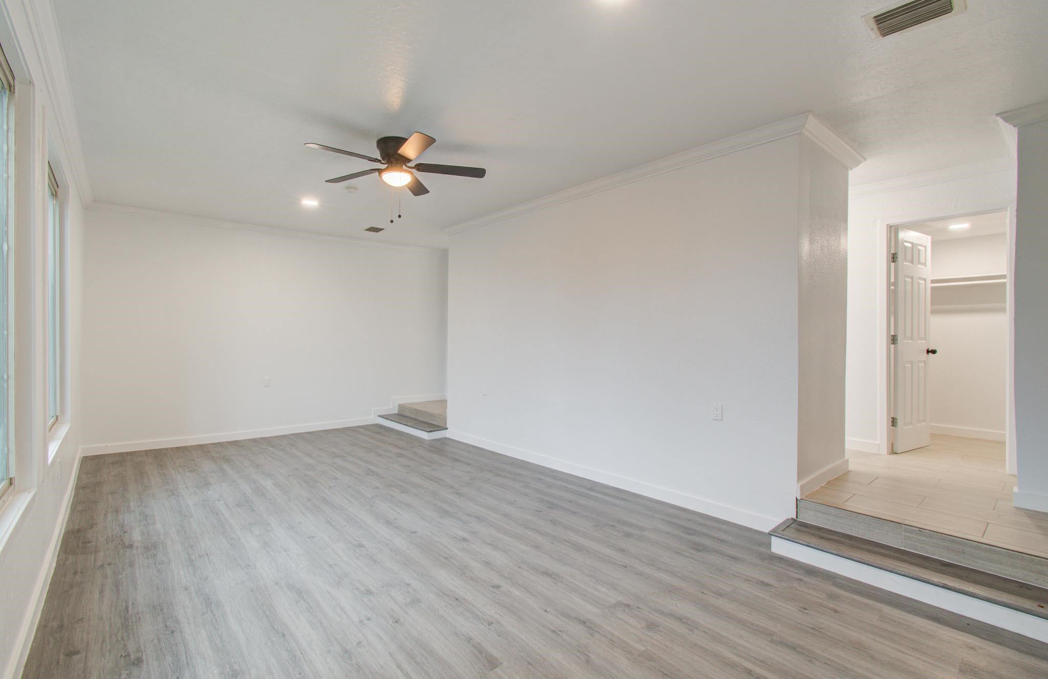 417 Brook Hollow Drive Property Photo 12