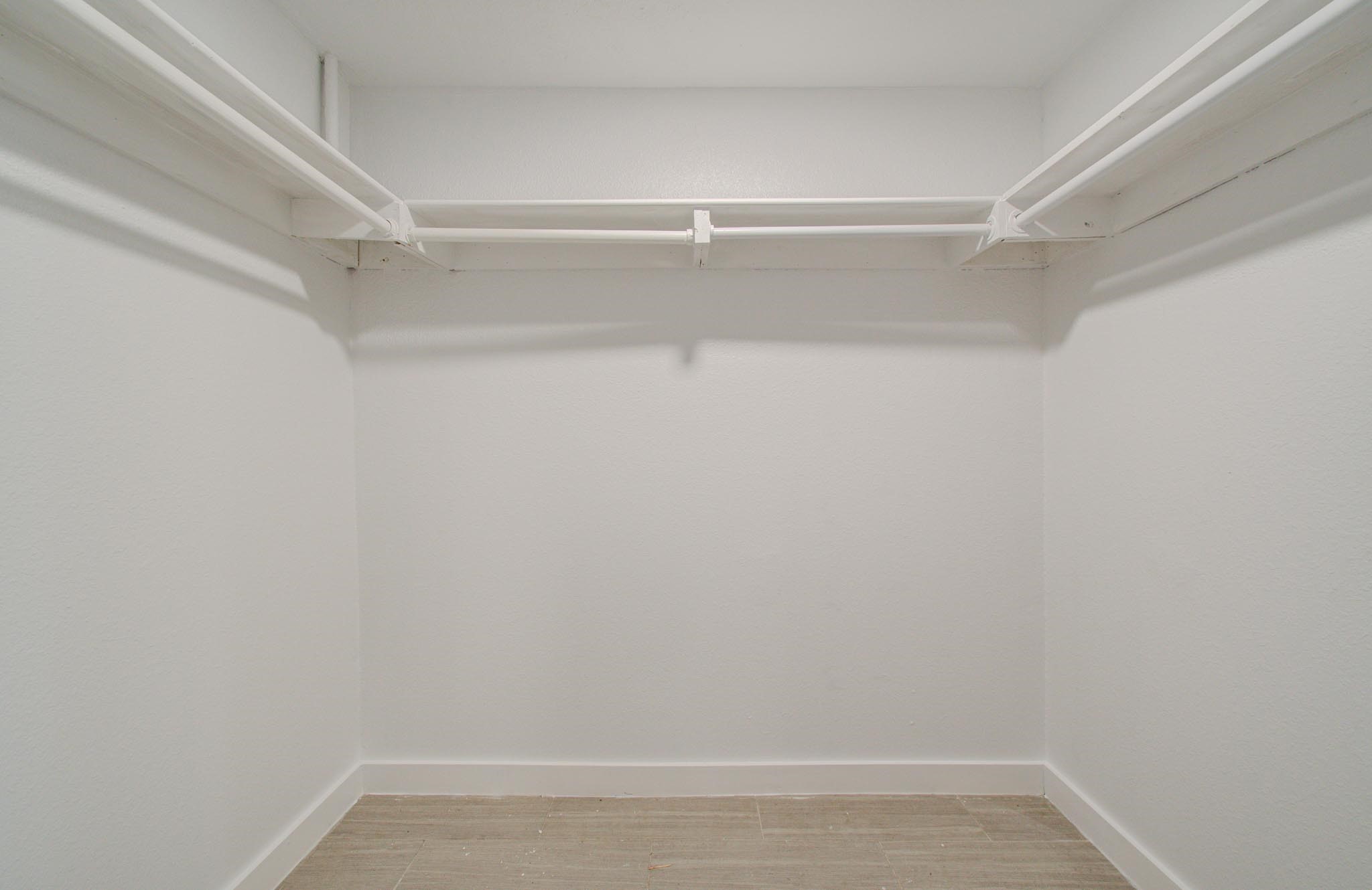 417 Brook Hollow Drive Property Photo 14