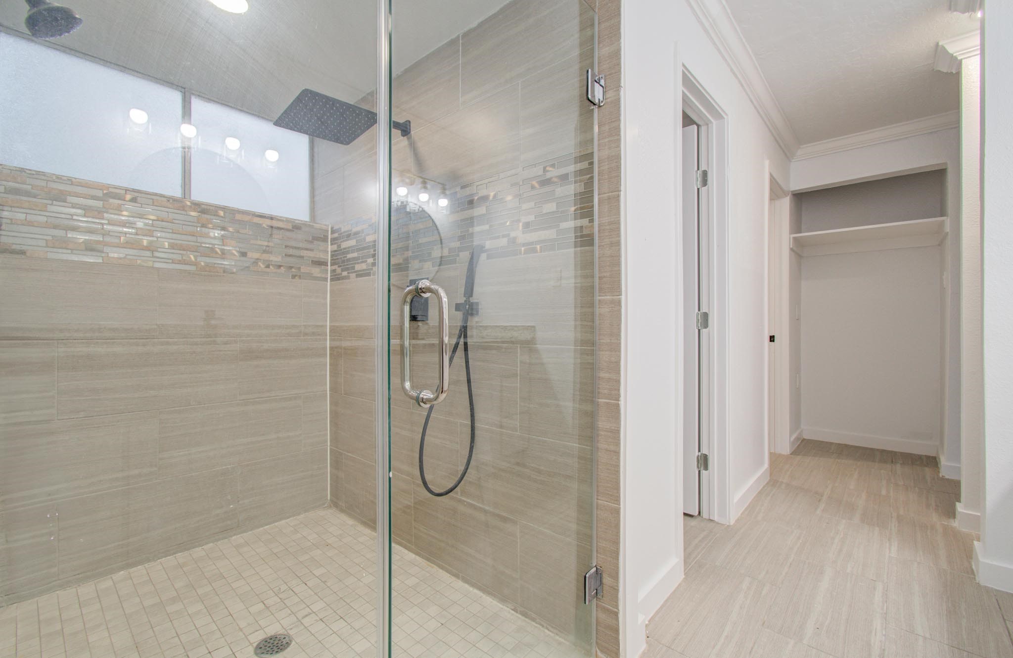 417 Brook Hollow Drive Property Photo 15