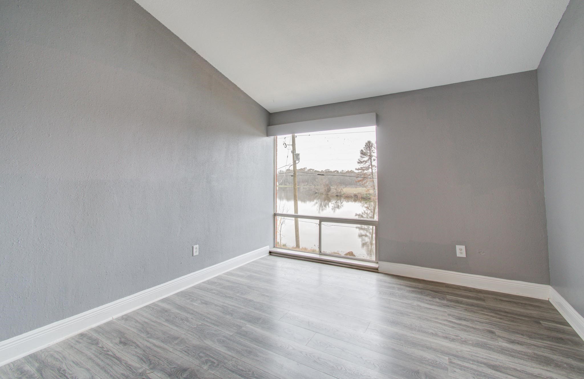 417 Brook Hollow Drive Property Photo 25