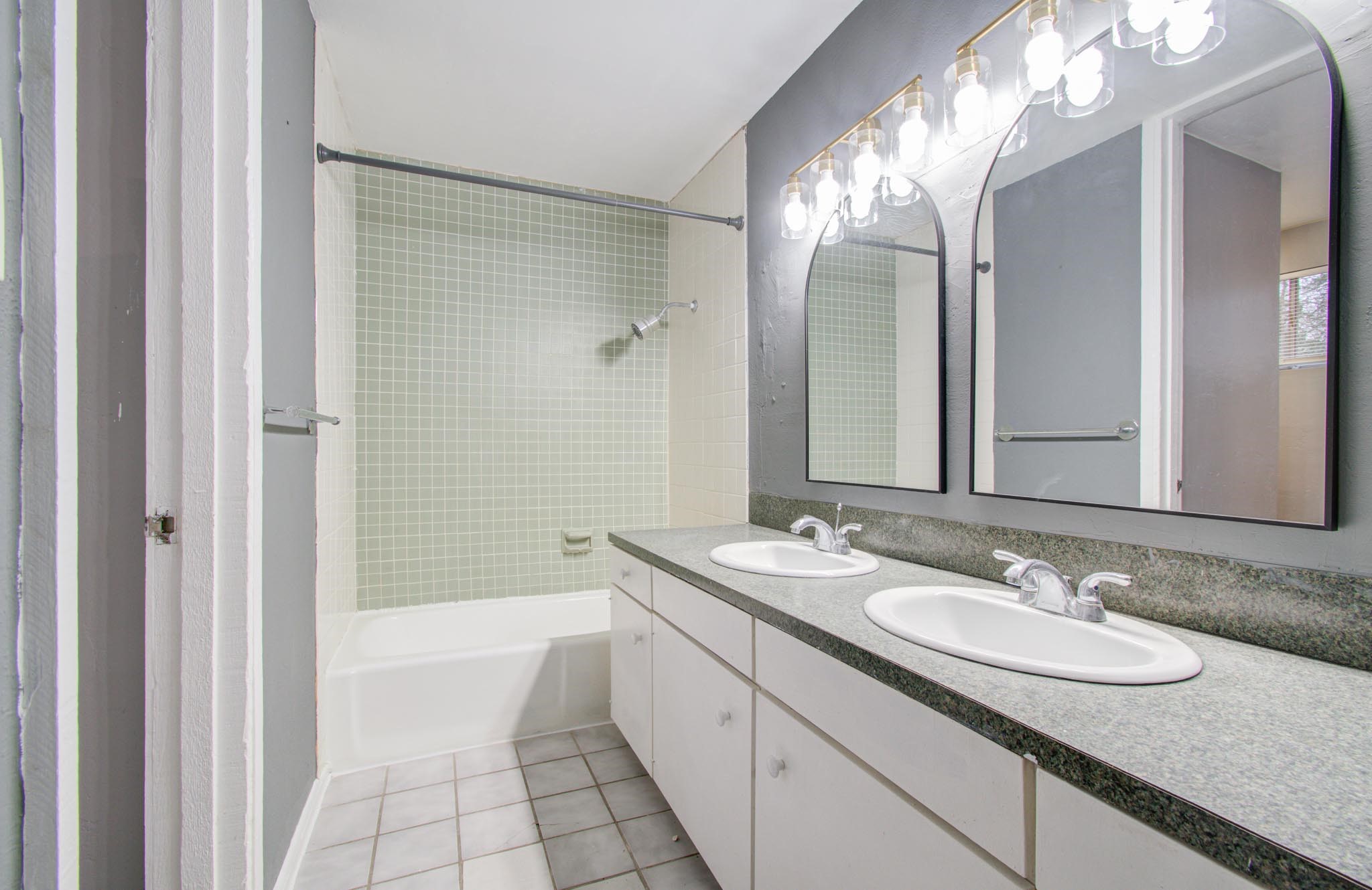 417 Brook Hollow Drive Property Photo 26