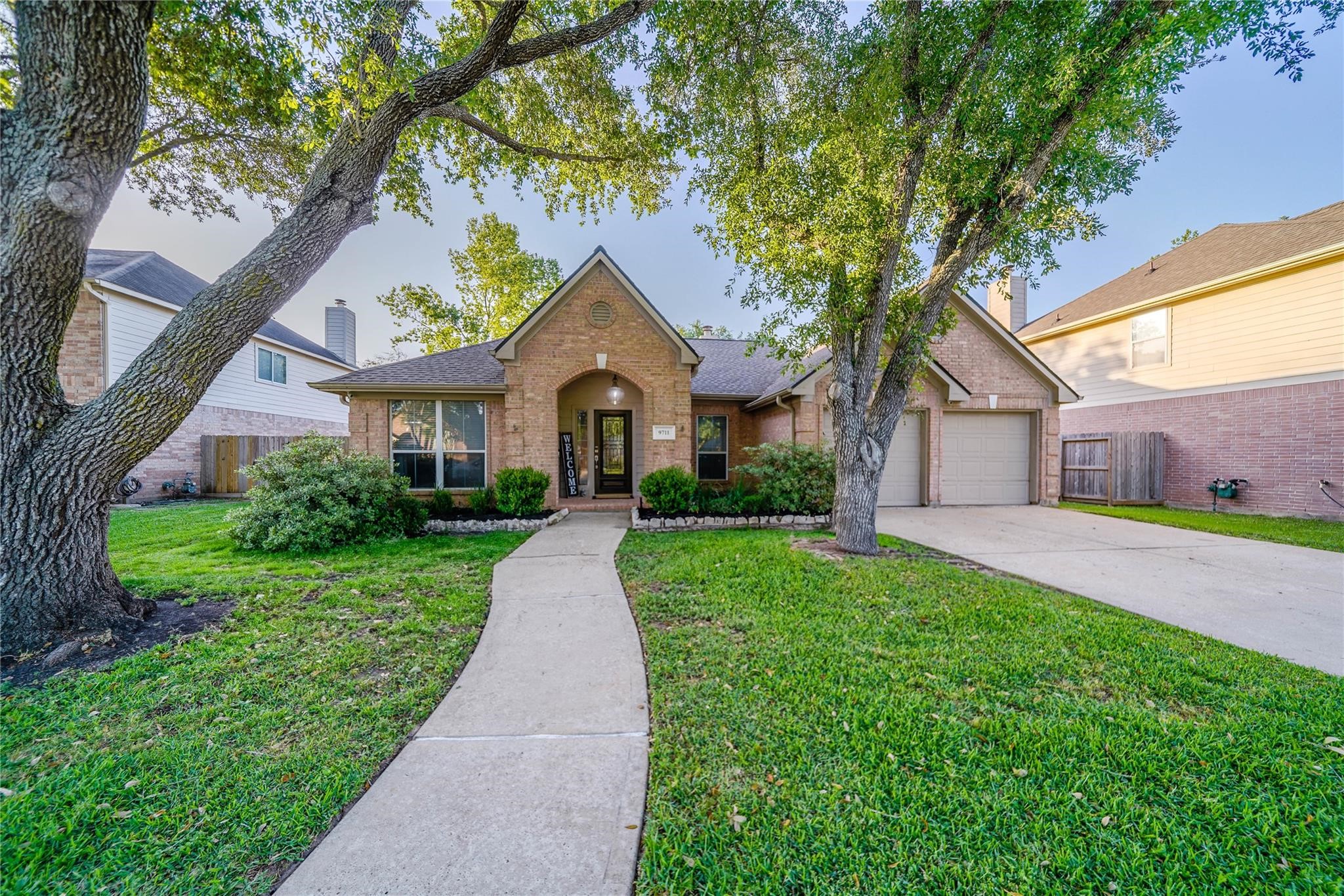 9711 Haviland Lane Property Photo