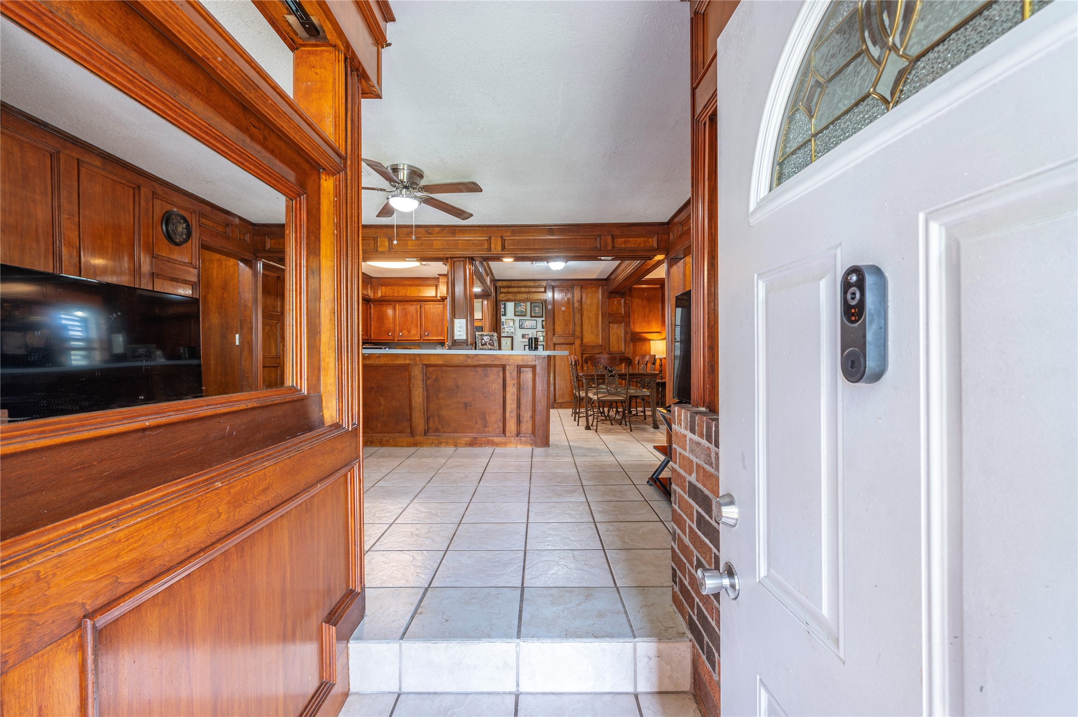 6918 Woodrow Street Property Photo 4