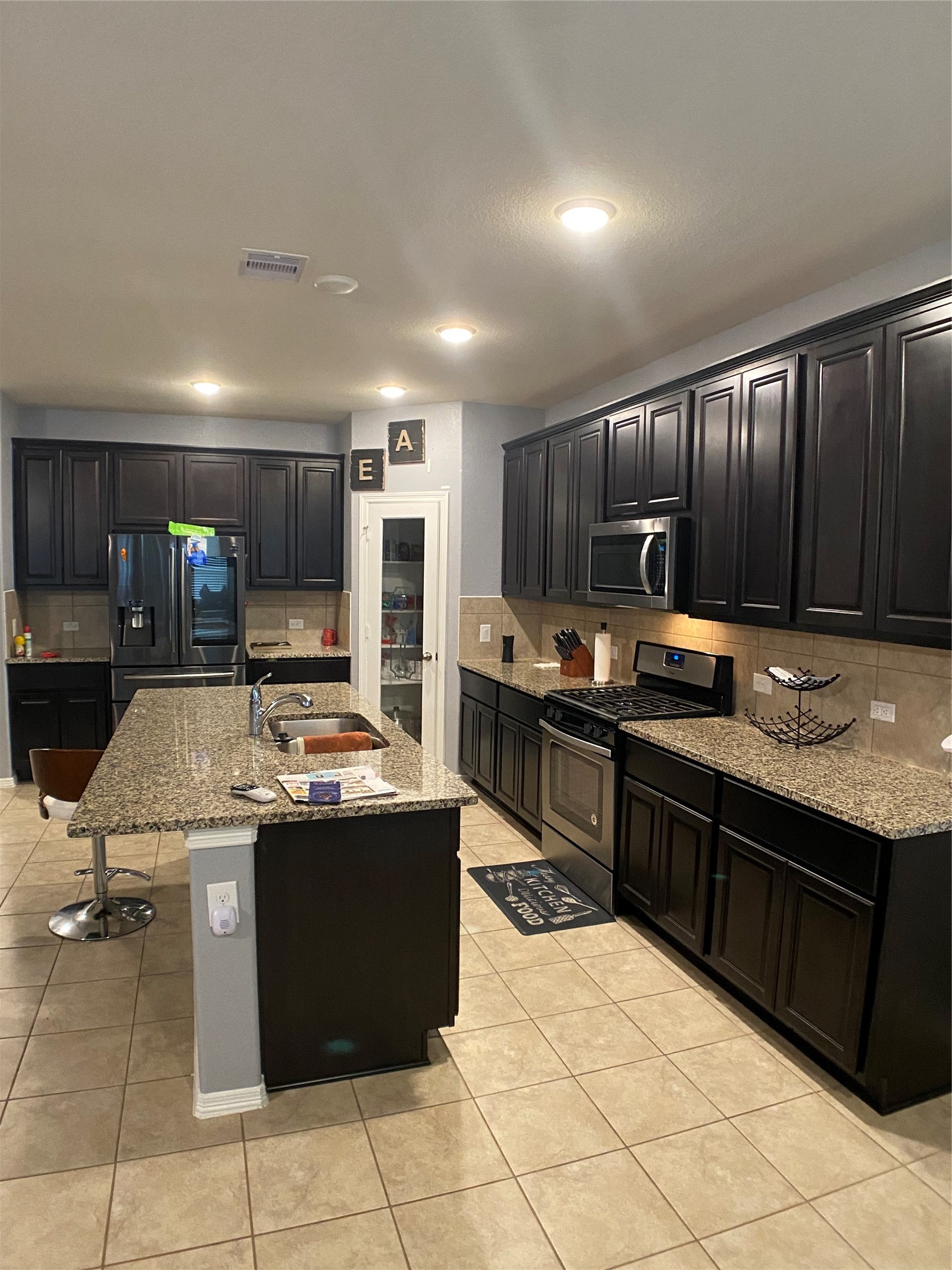 10106 Heatherstone Way Property Photo 7