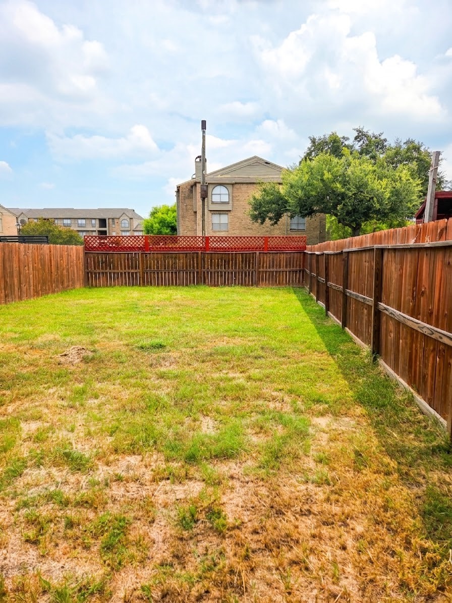 9625 Habitat Street Property Photo 10