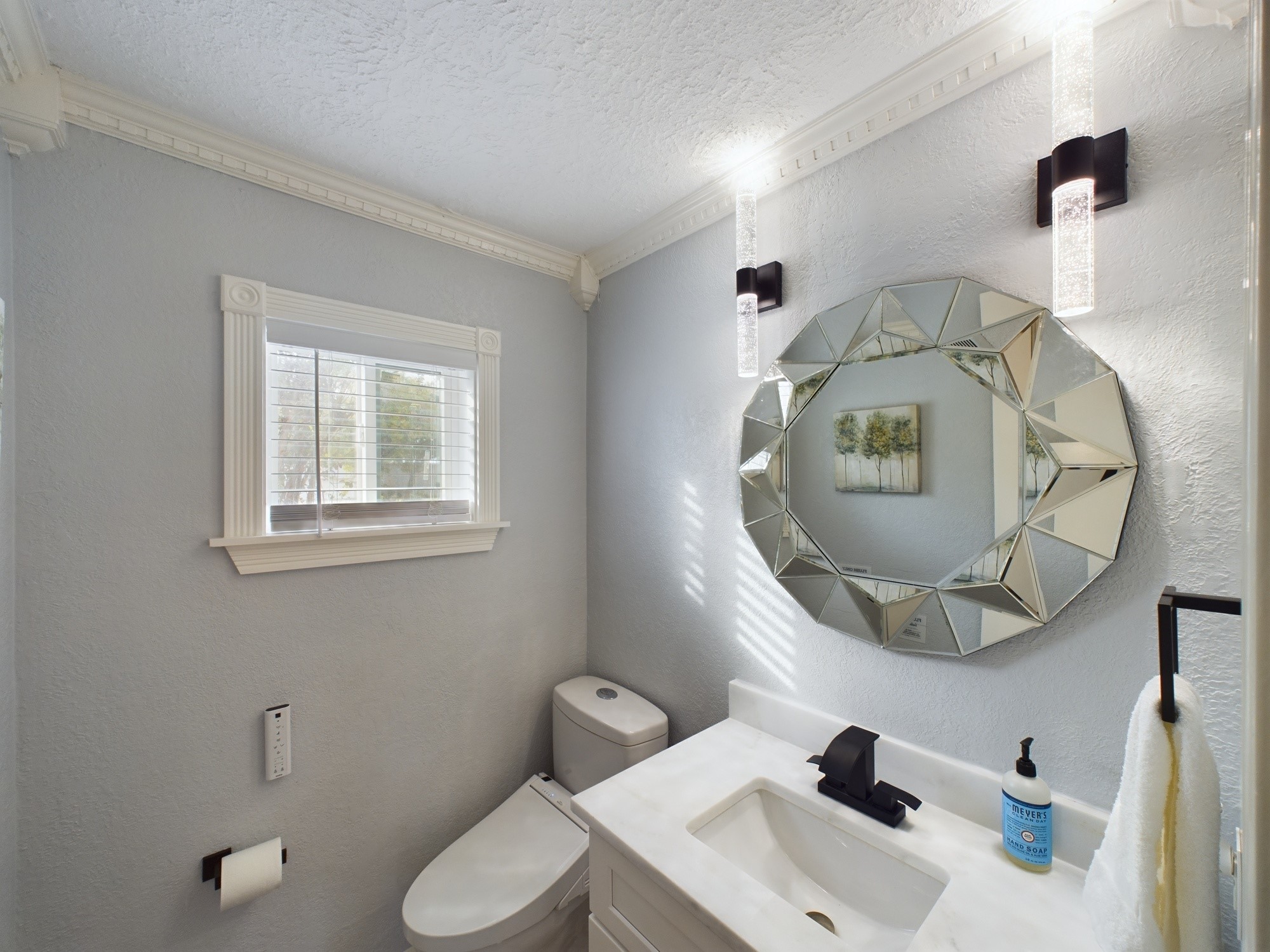 7702 Antoine Drive Property Photo 19