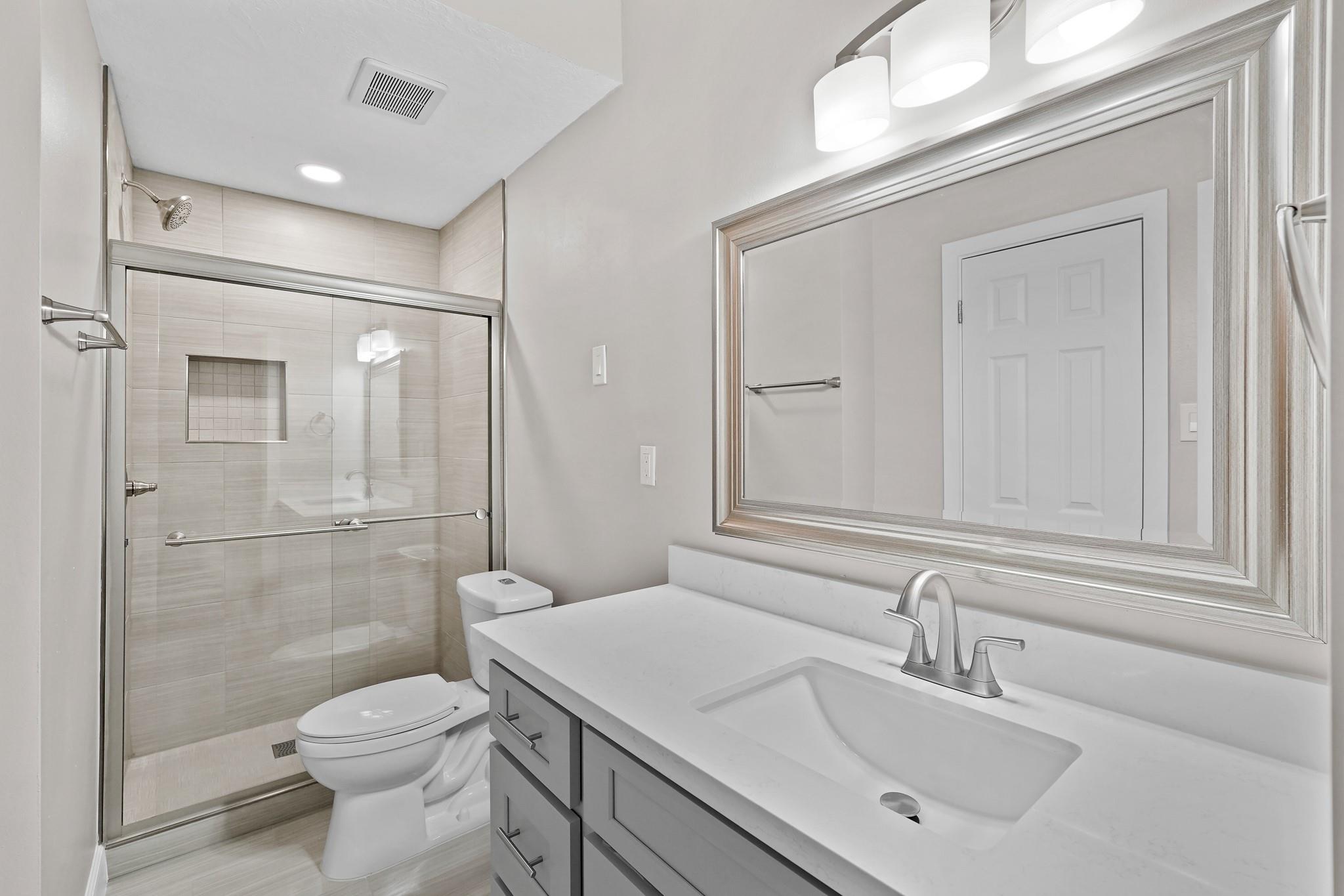 2300 Augusta Drive 37 Property Photo 13